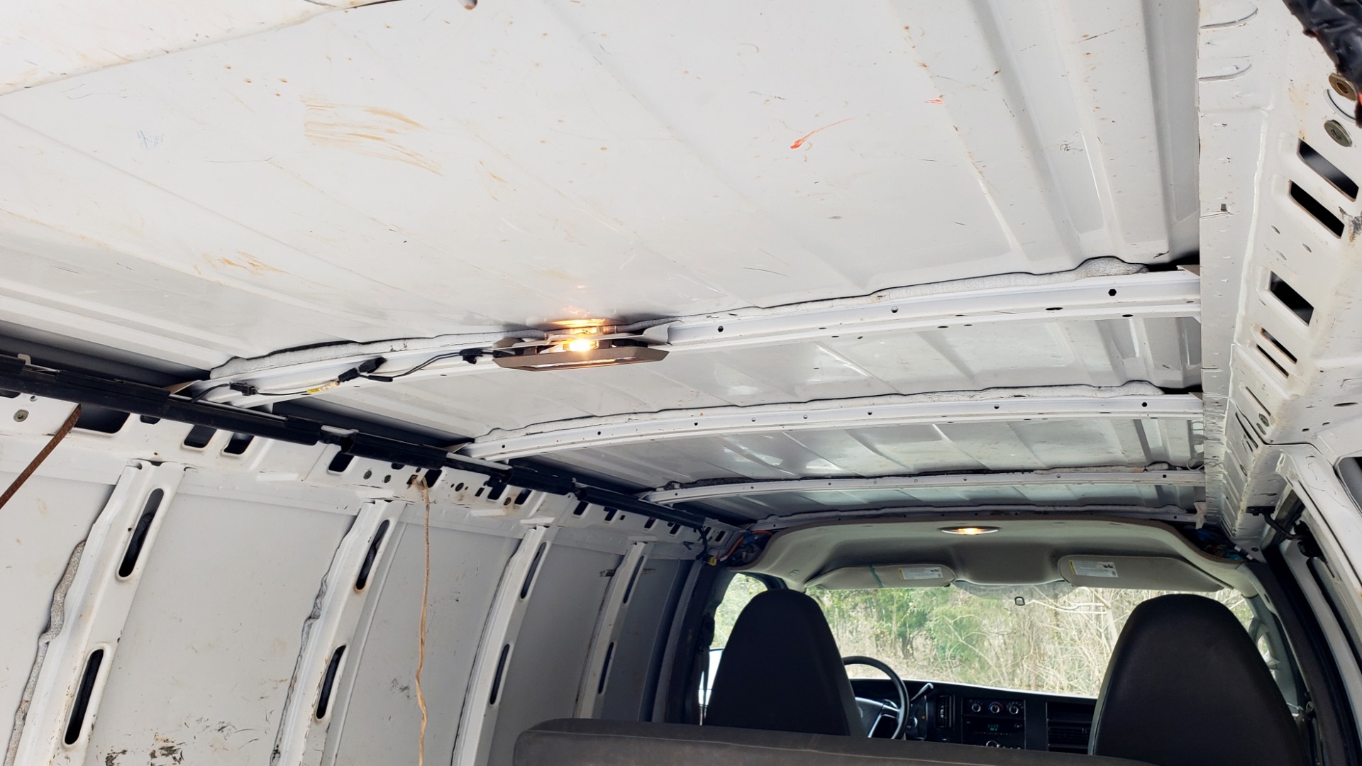 Used 2012 Chevrolet EXPRESS CARGO VAN 1500 / 135 WB / 4.3L V6 / 4-SPD AUTO / ROOF RACK for sale Sold at Formula Imports in Charlotte NC 28227 20