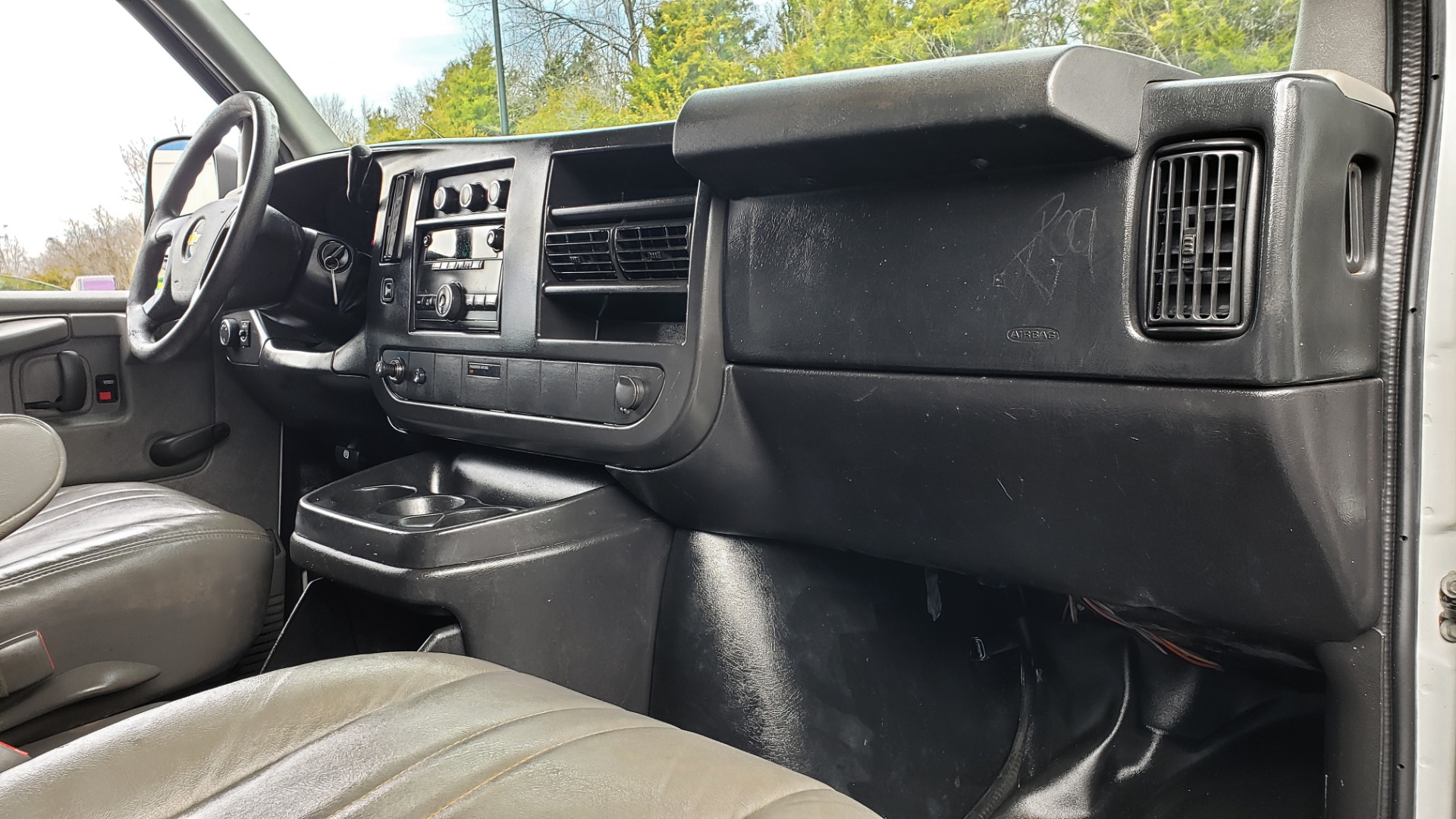 Used 2012 Chevrolet EXPRESS CARGO VAN 1500 / 135 WB / 4.3L V6 / 4-SPD AUTO / ROOF RACK for sale Sold at Formula Imports in Charlotte NC 28227 39