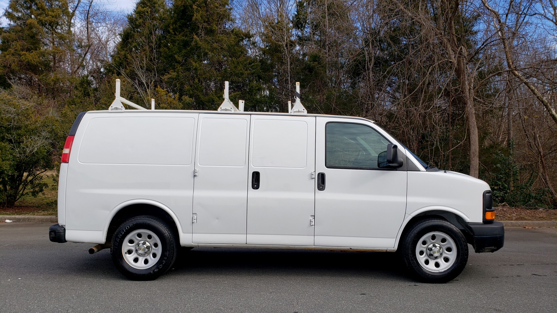 Used 2012 Chevrolet EXPRESS CARGO VAN 1500 / 135 WB / 4.3L V6 / 4-SPD AUTO / ROOF RACK for sale Sold at Formula Imports in Charlotte NC 28227 5