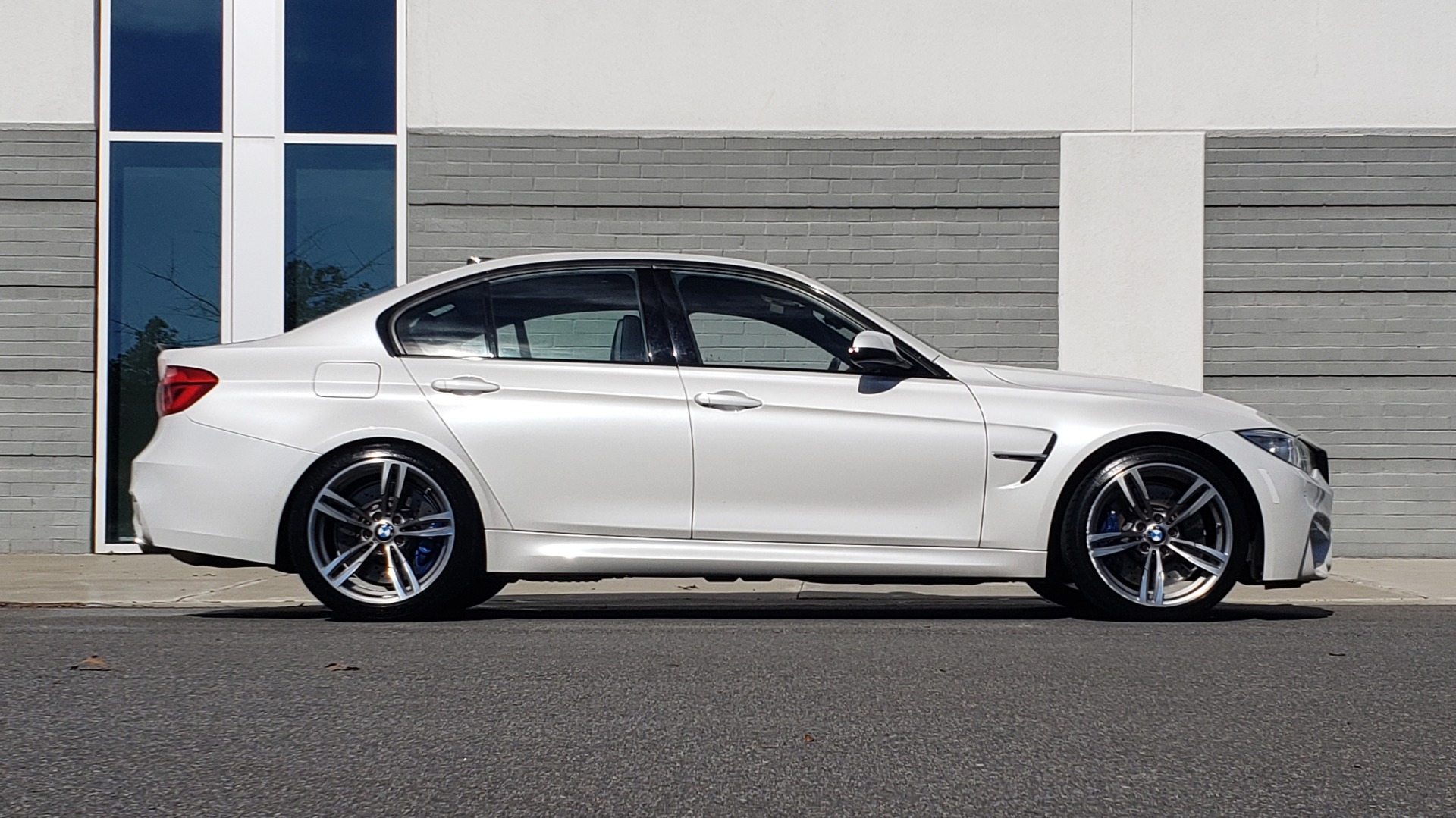 Used 2016 BMW M3 SEDAN / EXECUTIVE PKG / M-SUSPENSION / HARMAN/KARDON SOUND for sale Sold at Formula Imports in Charlotte NC 28227 14