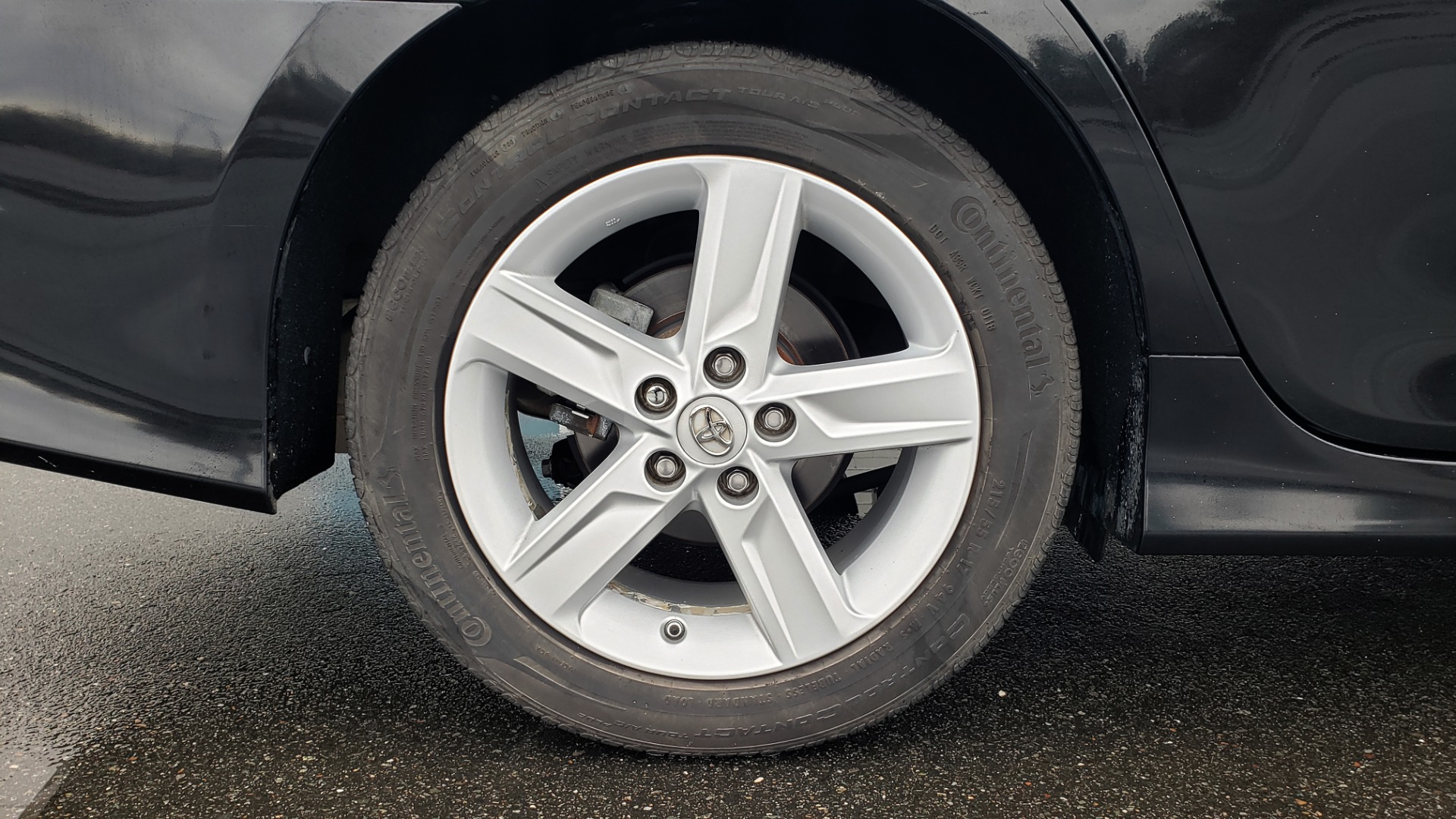 Used 2014 Toyota CAMRY SE SEDAN / 2.5L 4-CYL / 6-SPD AUTO / 17IN ALLOY WHEELS for sale Sold at Formula Imports in Charlotte NC 28227 78