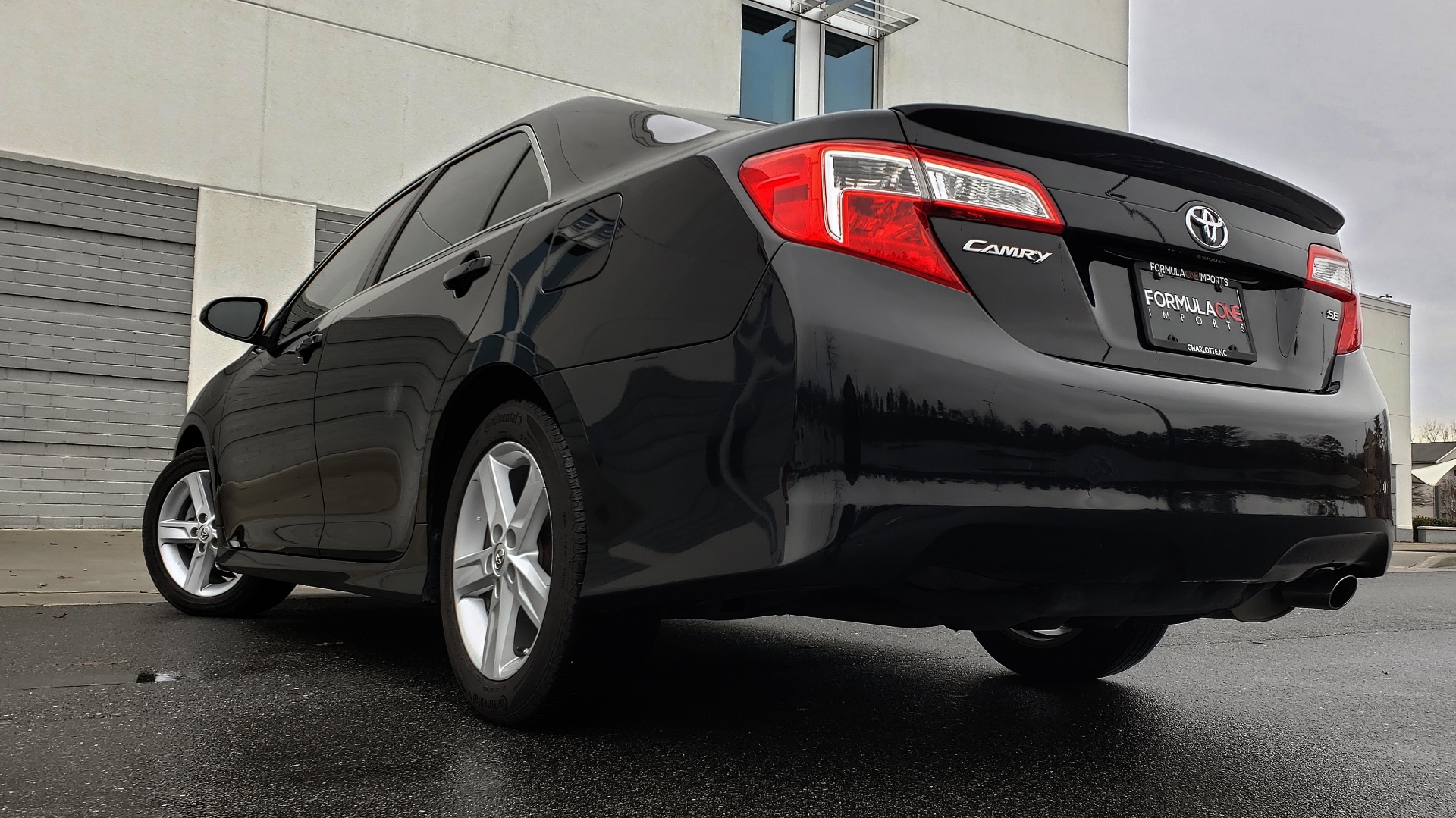 Used 2014 Toyota CAMRY SE SEDAN / 2.5L 4-CYL / 6-SPD AUTO / 17IN ALLOY WHEELS for sale Sold at Formula Imports in Charlotte NC 28227 88