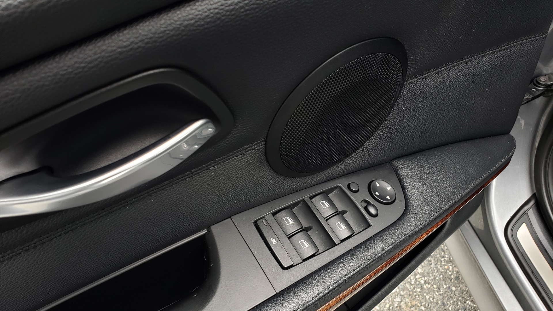 Used 2011 BMW 3 SERIES 328IXDRIVE PREMIUM / NAV / SUNROOF / HEATED SEATS for sale Sold at Formula Imports in Charlotte NC 28227 29