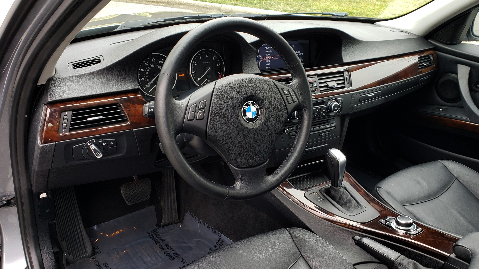 Used 2011 BMW 3 SERIES 328IXDRIVE PREMIUM / NAV / SUNROOF / HEATED SEATS for sale Sold at Formula Imports in Charlotte NC 28227 33