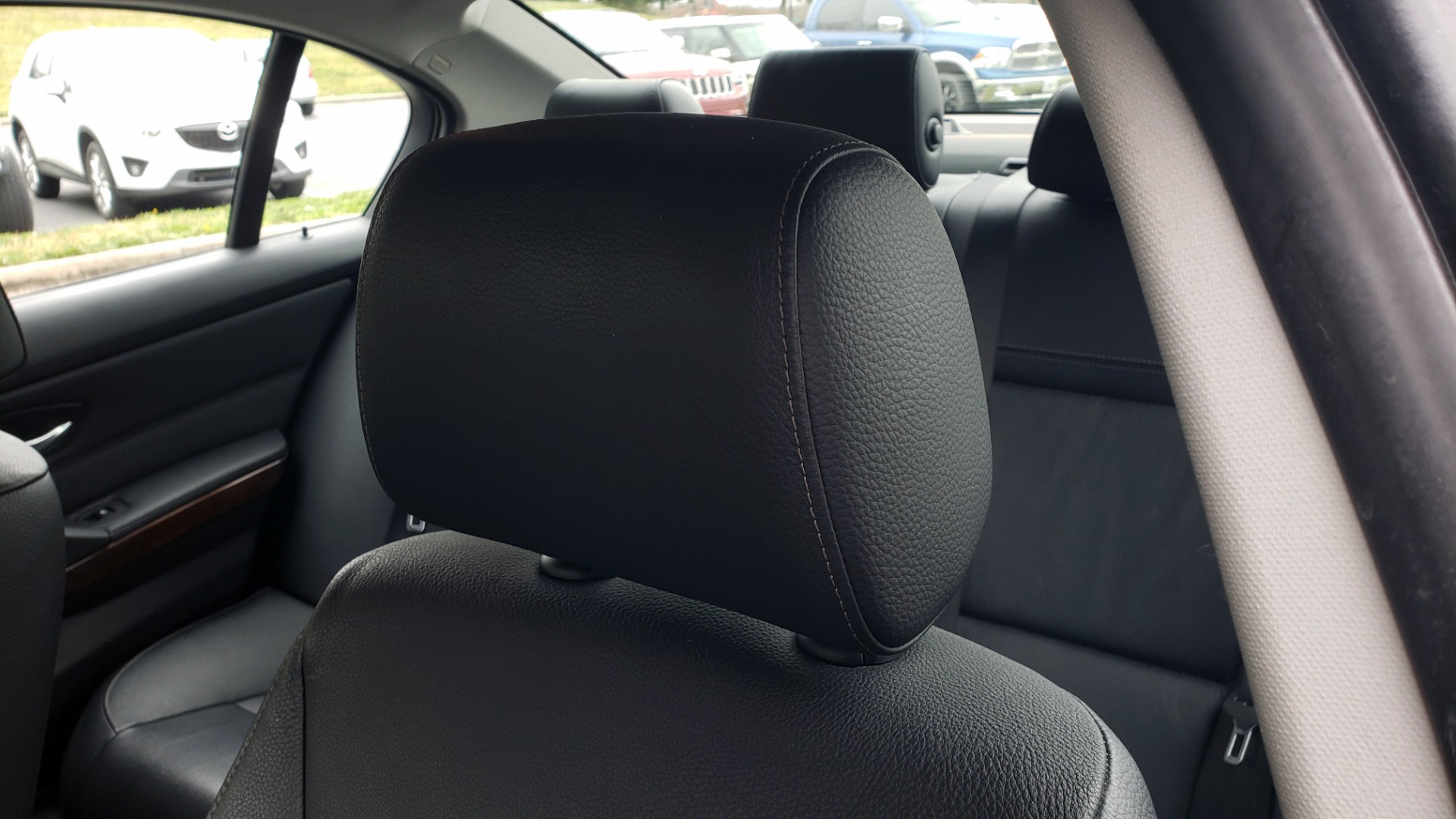 Used 2011 BMW 3 SERIES 328IXDRIVE PREMIUM / NAV / SUNROOF / HEATED SEATS for sale Sold at Formula Imports in Charlotte NC 28227 51
