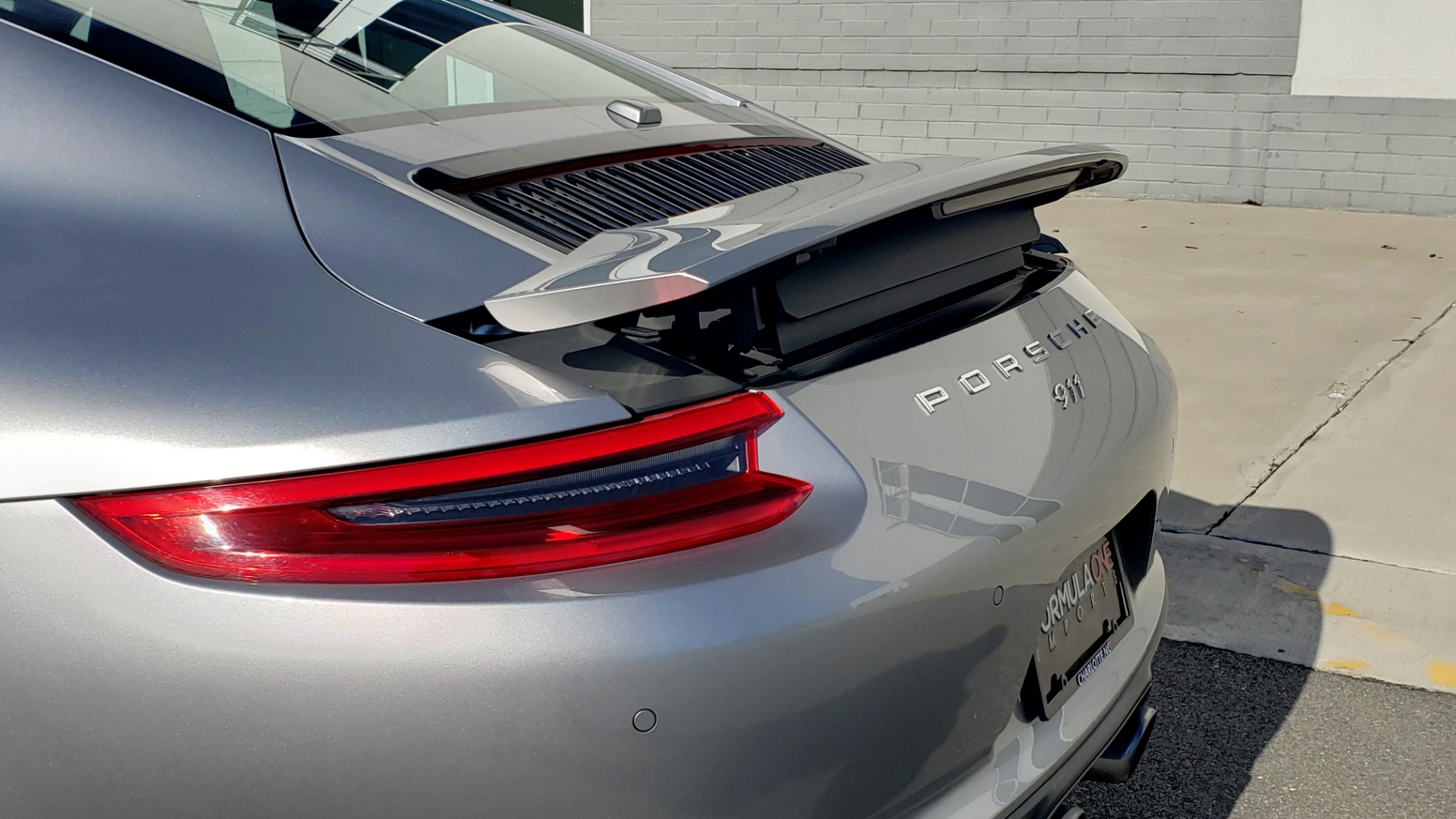 Used 2017 Porsche 911 CARRERA COUPE / 3.0L / 7-SPD MAN / NAV / PDLS / SUNROOF / REARVIEW for sale Sold at Formula Imports in Charlotte NC 28227 10