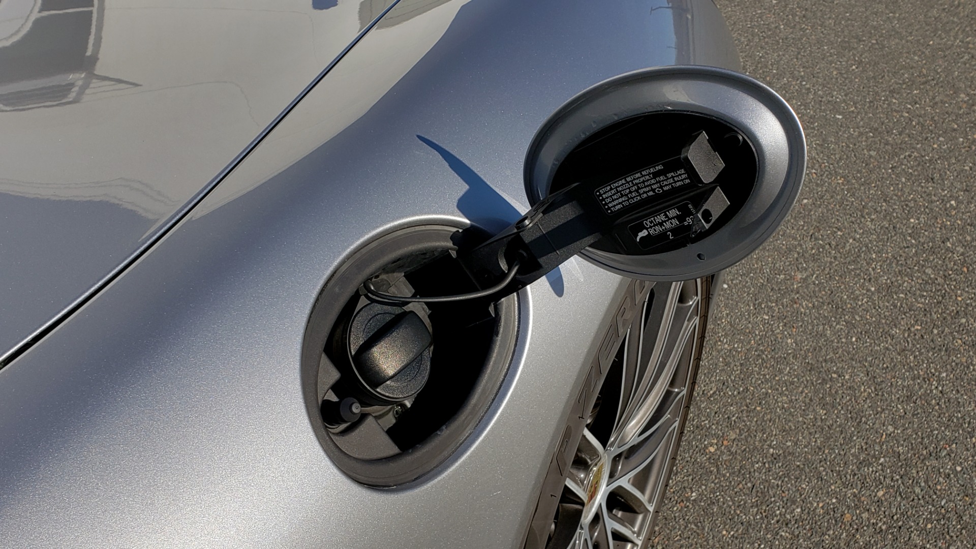 Used 2017 Porsche 911 CARRERA COUPE / 3.0L / 7-SPD MAN / NAV / PDLS / SUNROOF / REARVIEW for sale Sold at Formula Imports in Charlotte NC 28227 11