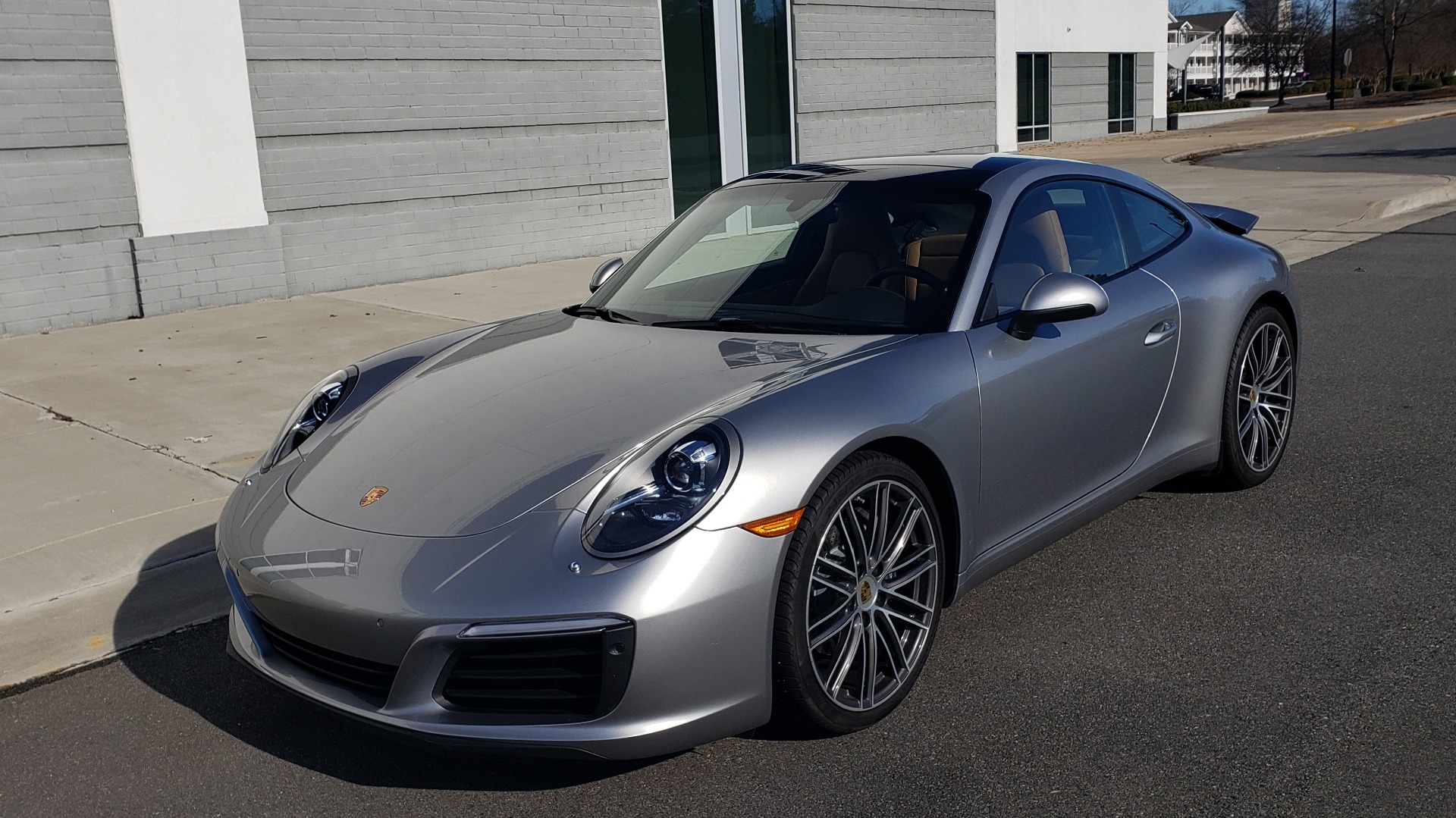 Used 2017 Porsche 911 CARRERA COUPE / 3.0L / 7-SPD MAN / NAV / PDLS / SUNROOF / REARVIEW for sale Sold at Formula Imports in Charlotte NC 28227 2
