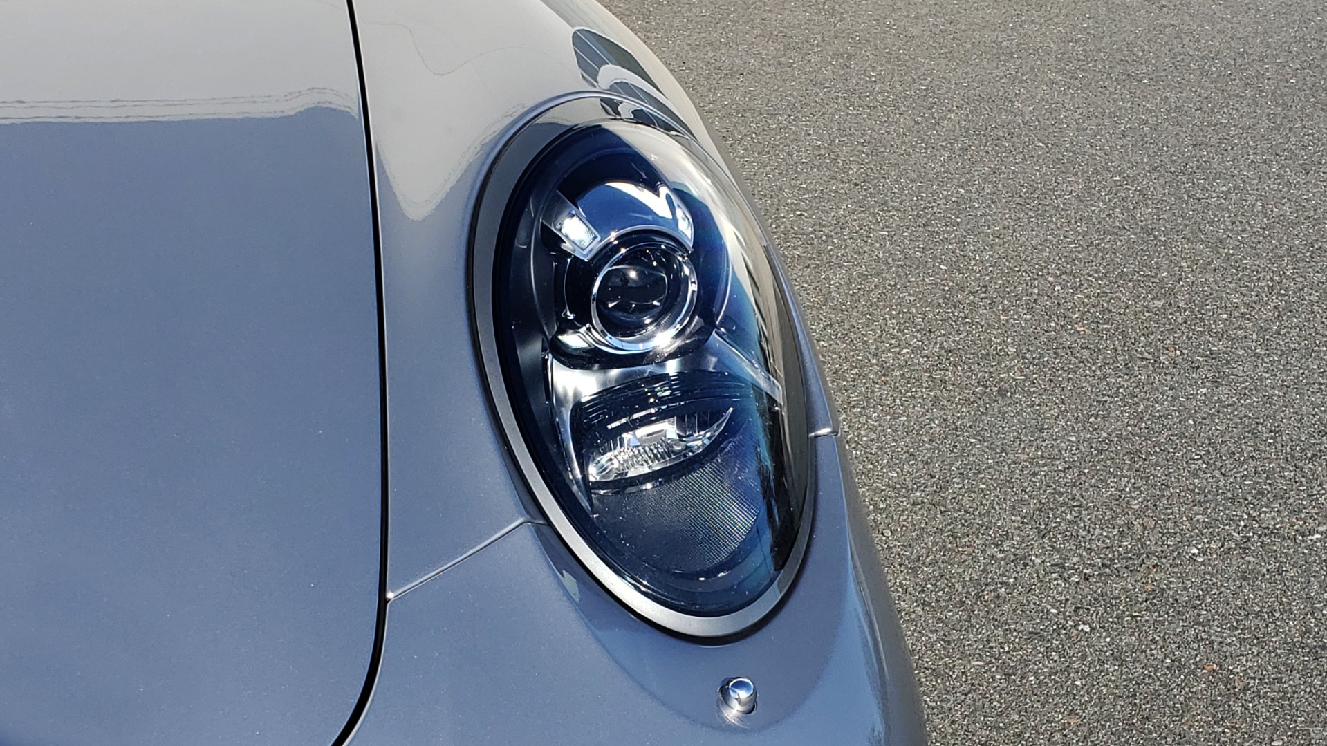 Used 2017 Porsche 911 CARRERA COUPE / 3.0L / 7-SPD MAN / NAV / PDLS / SUNROOF / REARVIEW for sale Sold at Formula Imports in Charlotte NC 28227 25