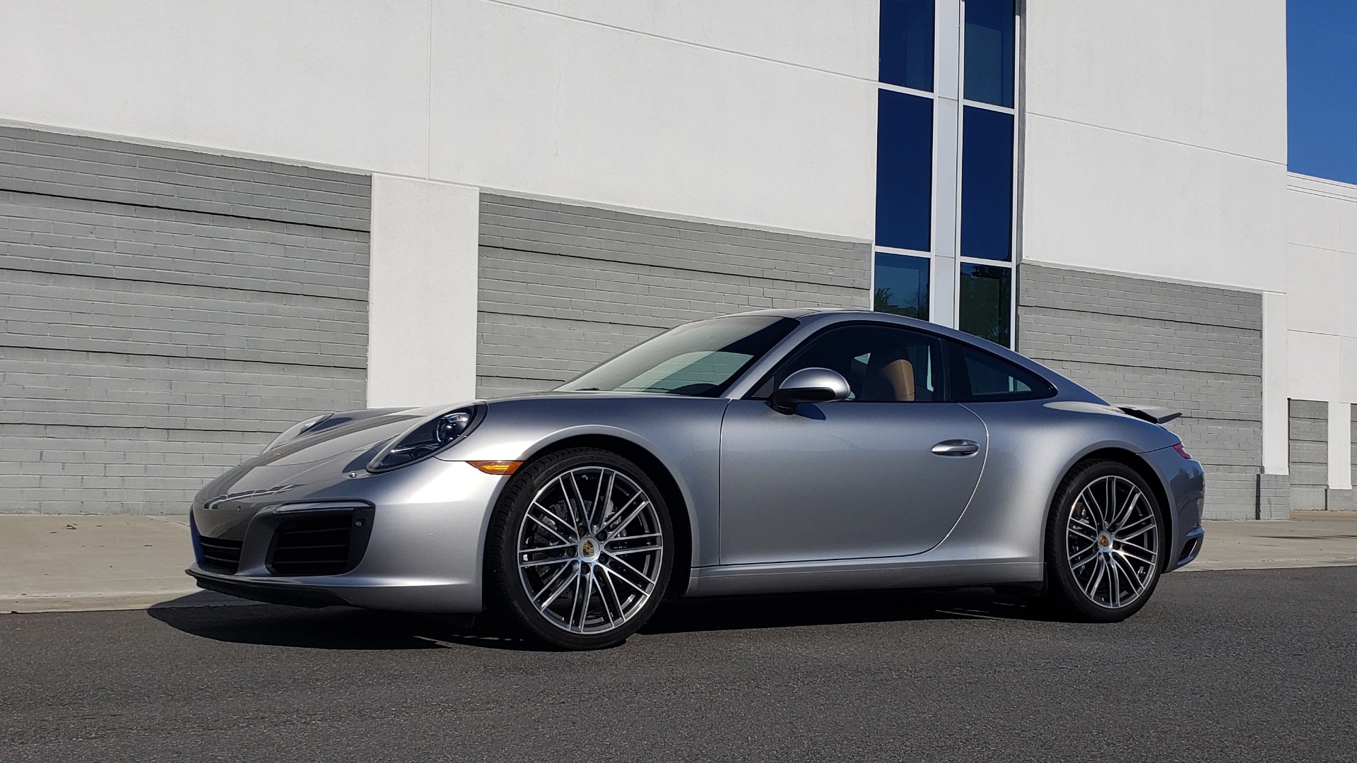 Used 2017 Porsche 911 CARRERA COUPE / 3.0L / 7-SPD MAN / NAV / PDLS / SUNROOF / REARVIEW for sale Sold at Formula Imports in Charlotte NC 28227 3