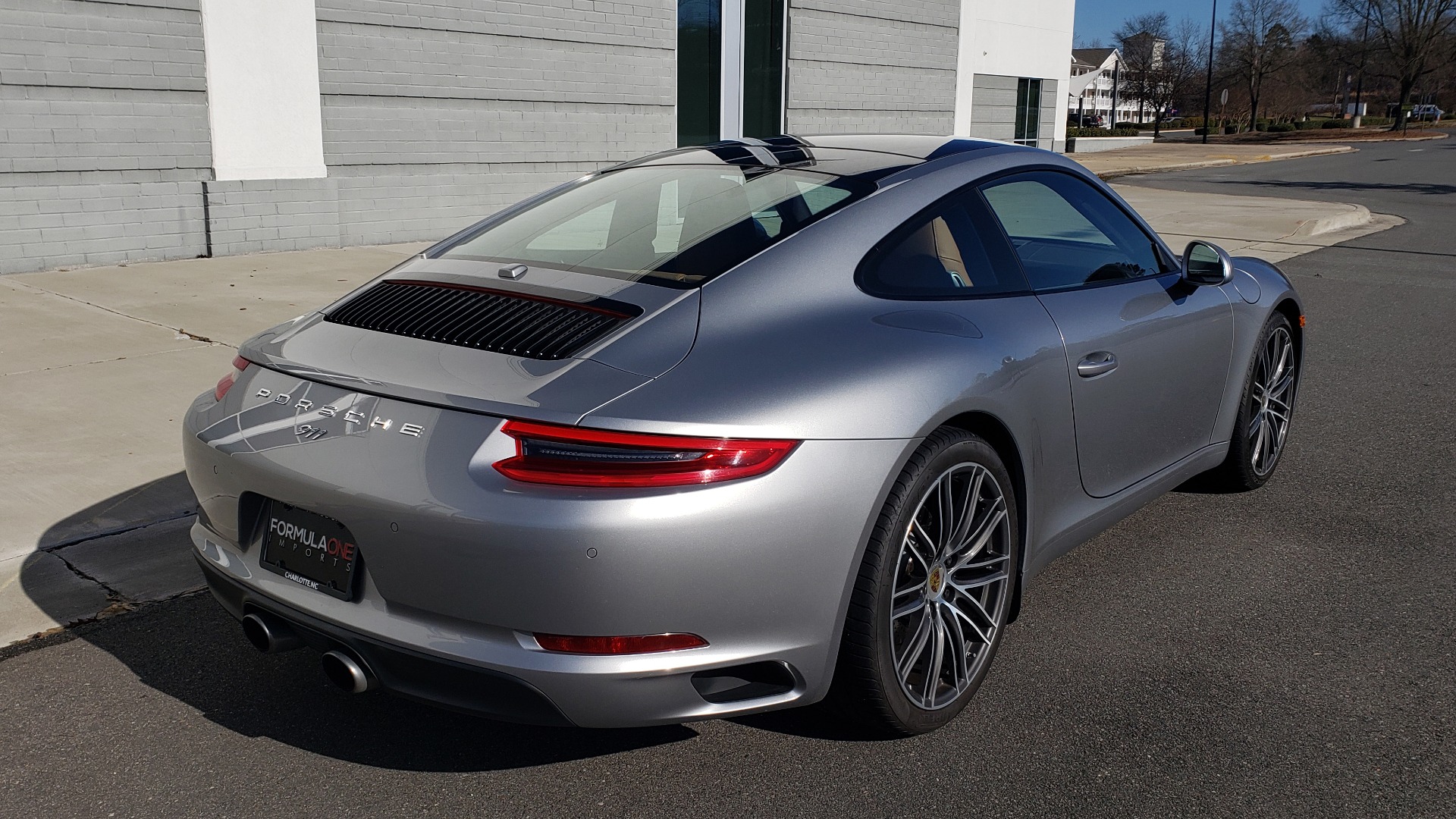 Used 2017 Porsche 911 CARRERA COUPE / 3.0L / 7-SPD MAN / NAV / PDLS / SUNROOF / REARVIEW for sale Sold at Formula Imports in Charlotte NC 28227 8