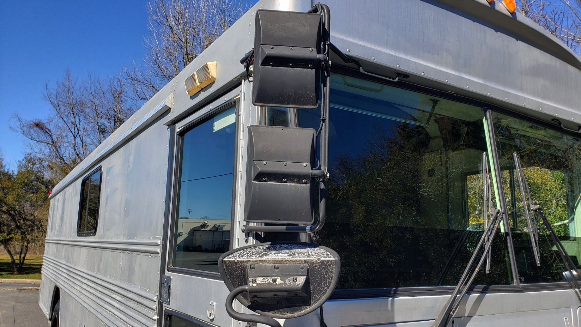 Used 1993 Chevrolet BLUEBIRD SCHOOL BUS 30' / CUMMINS DIESEL / AIR / GENERATOR for sale Sold at Formula Imports in Charlotte NC 28227 17