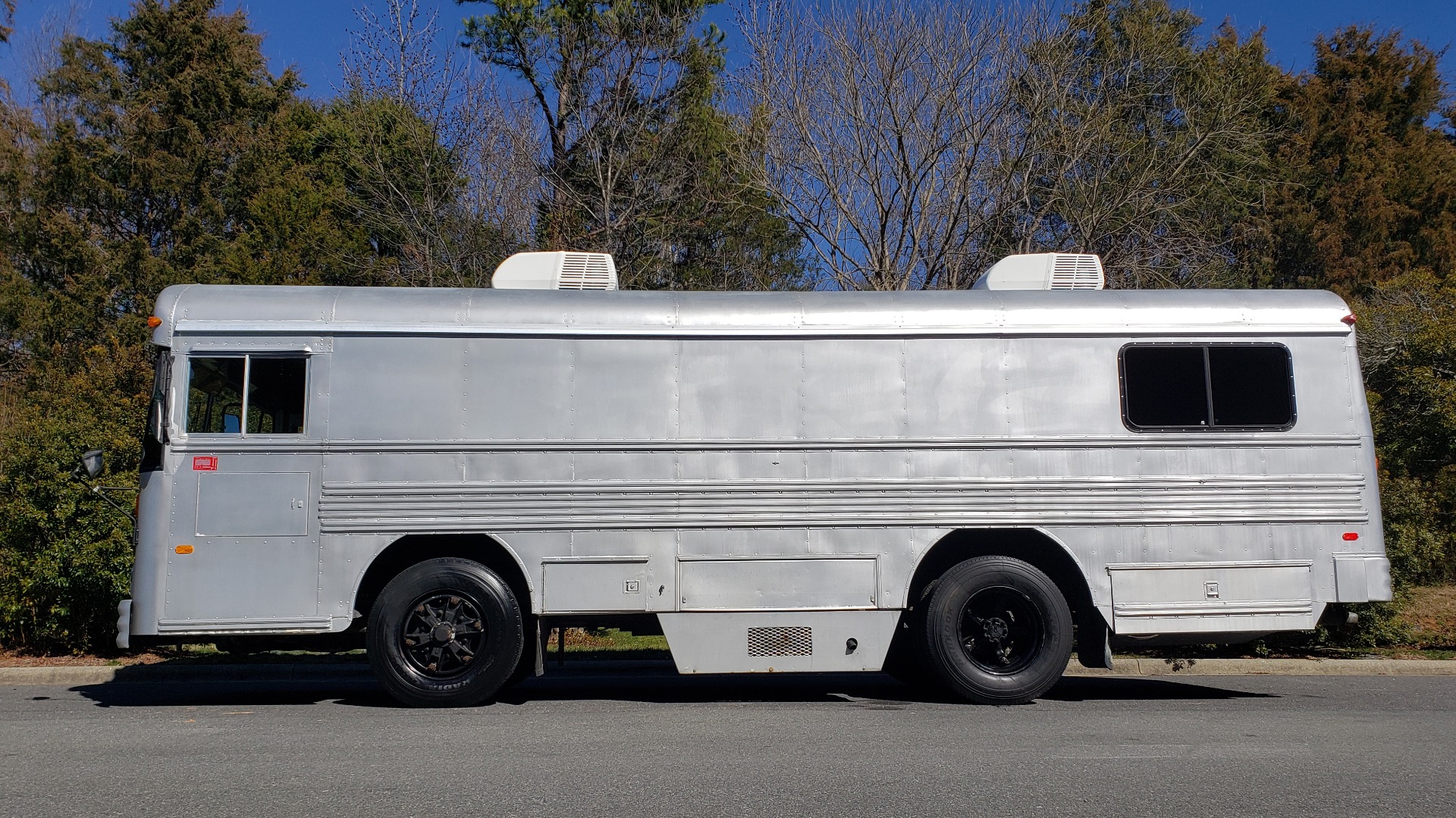 Used 1993 Chevrolet BLUEBIRD SCHOOL BUS 30' / CUMMINS DIESEL / AIR / GENERATOR for sale Sold at Formula Imports in Charlotte NC 28227 2
