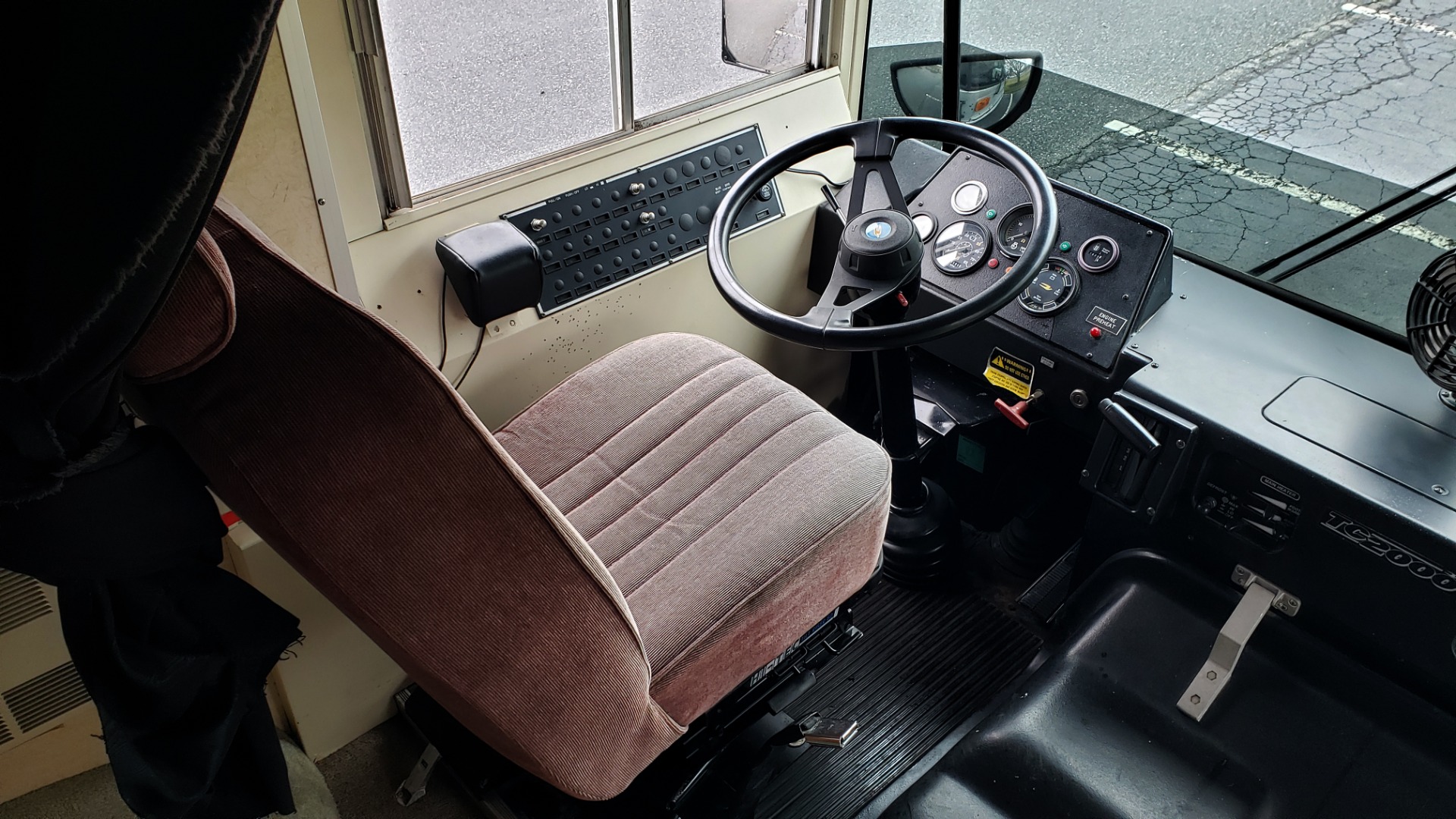 Used 1993 Chevrolet BLUEBIRD SCHOOL BUS 30' / CUMMINS DIESEL / AIR / GENERATOR for sale Sold at Formula Imports in Charlotte NC 28227 53