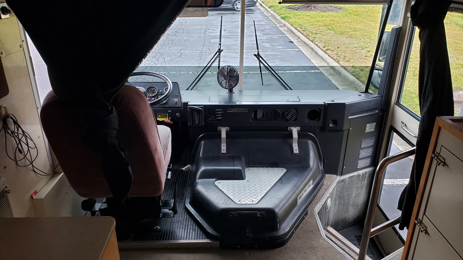 Used 1993 Chevrolet BLUEBIRD SCHOOL BUS 30' / CUMMINS DIESEL / AIR / GENERATOR for sale Sold at Formula Imports in Charlotte NC 28227 54