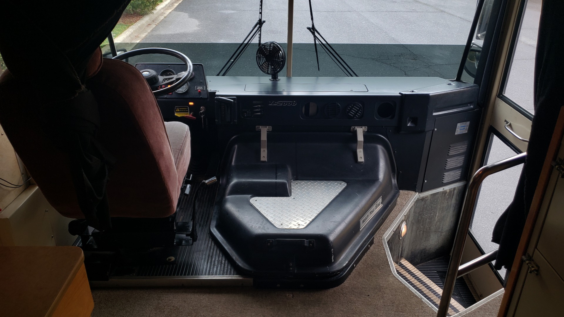 Used 1993 Chevrolet BLUEBIRD SCHOOL BUS 30' / CUMMINS DIESEL / AIR / GENERATOR for sale Sold at Formula Imports in Charlotte NC 28227 80