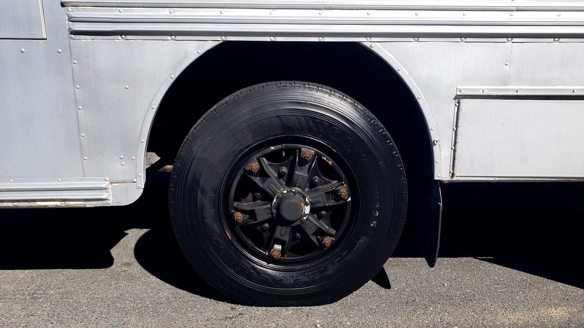 Used 1993 Chevrolet BLUEBIRD SCHOOL BUS 30' / CUMMINS DIESEL / AIR / GENERATOR for sale Sold at Formula Imports in Charlotte NC 28227 92