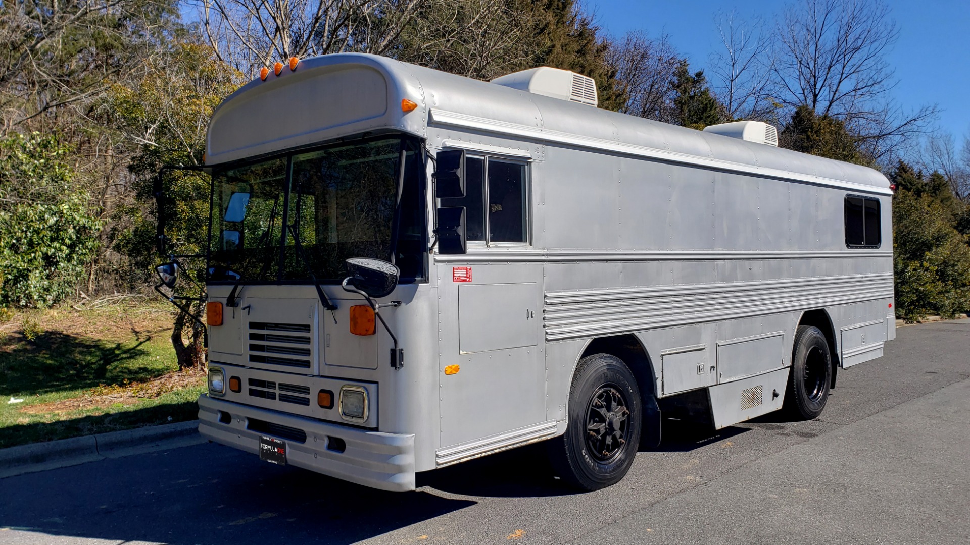 Used 1993 Chevrolet BLUEBIRD SCHOOL BUS 30' / CUMMINS DIESEL / AIR / GENERATOR for sale Sold at Formula Imports in Charlotte NC 28227 1