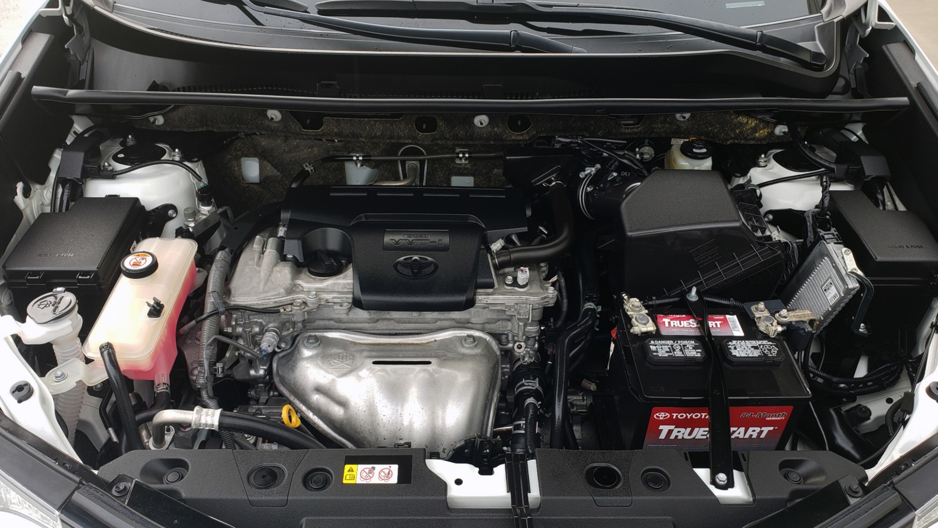 Used 2018 Toyota RAV4 XLE / FWD / 4-CYL / 6-SPD AUTO / BSM / REAR CROSS TRAFFIC ALERT for sale Sold at Formula Imports in Charlotte NC 28227 12