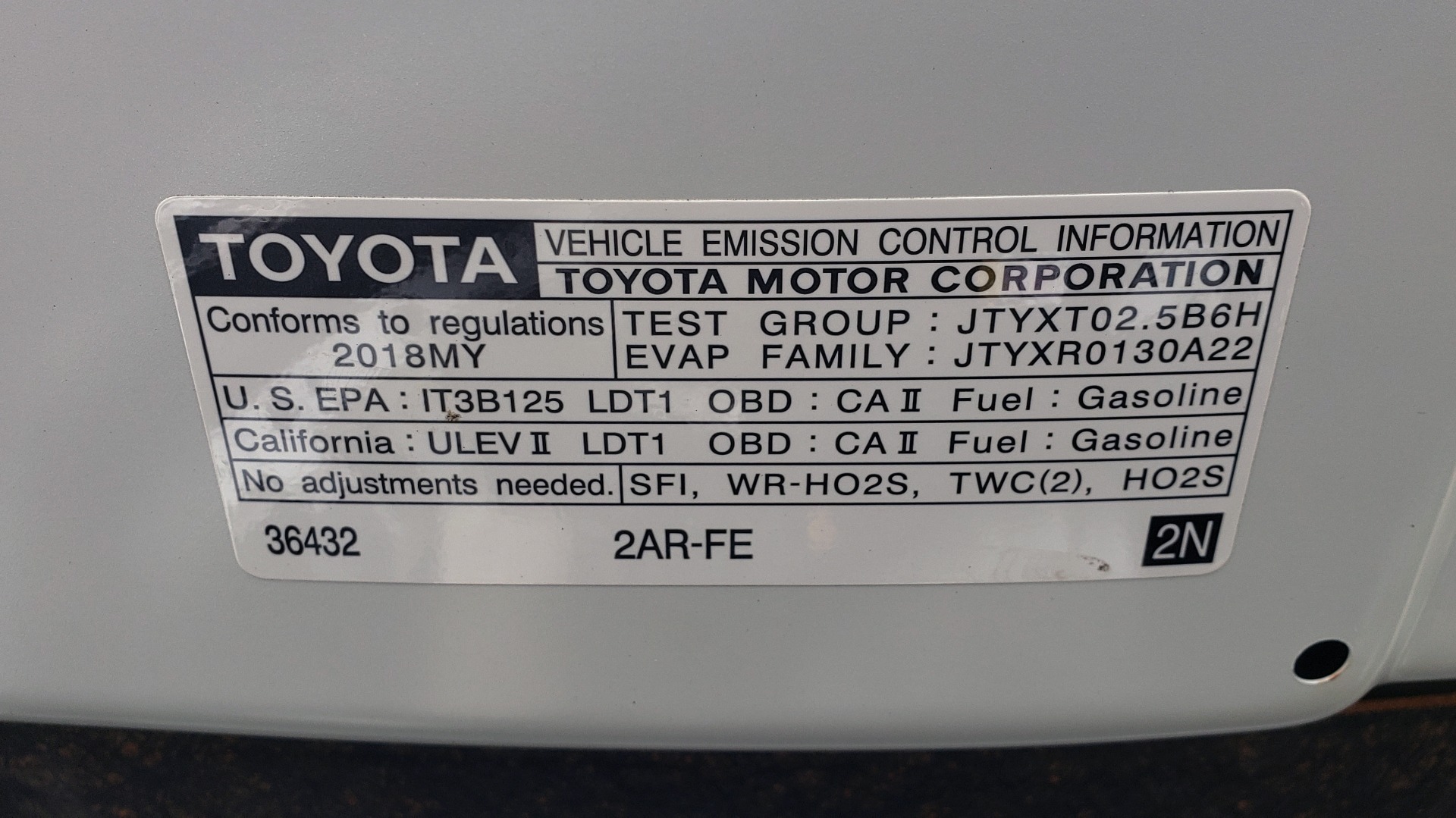 Used 2018 Toyota RAV4 XLE / FWD / 4-CYL / 6-SPD AUTO / BSM / REAR CROSS TRAFFIC ALERT for sale Sold at Formula Imports in Charlotte NC 28227 14