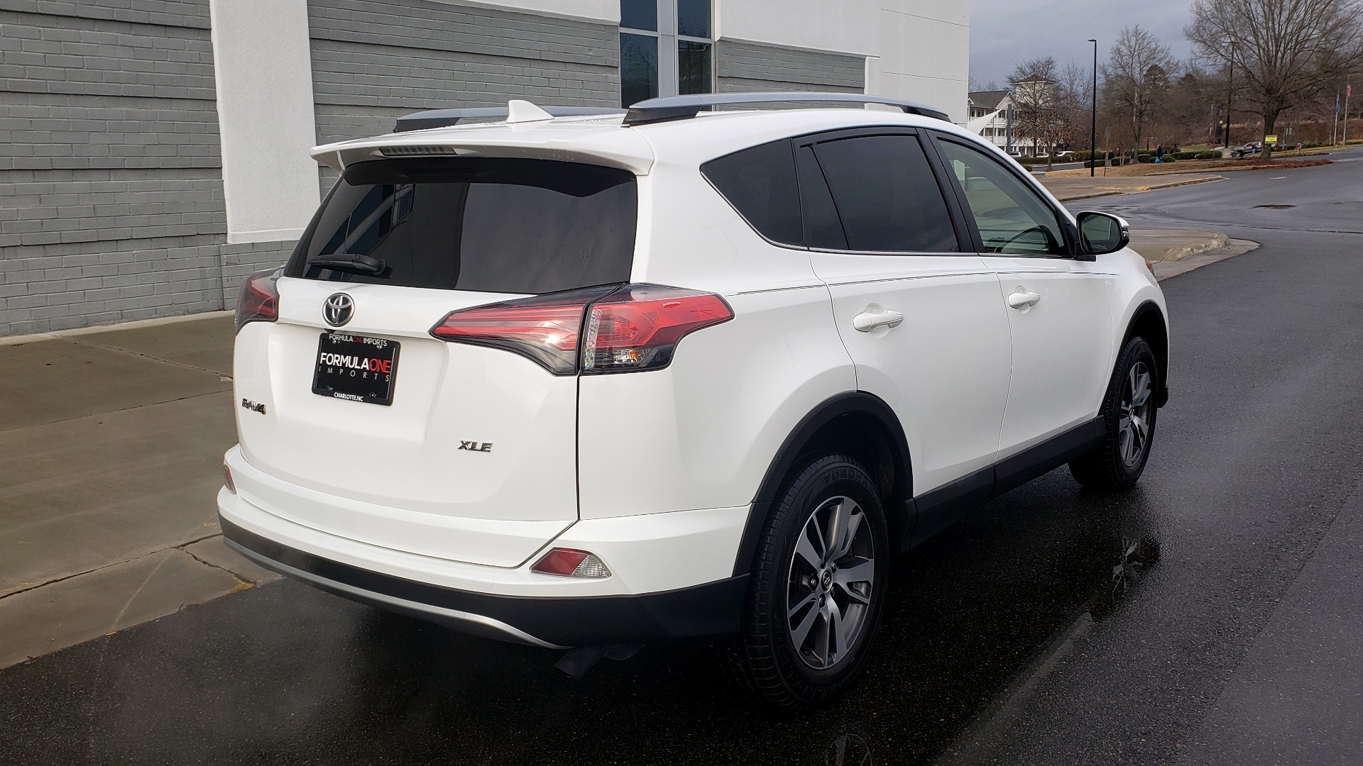 Used 2018 Toyota RAV4 XLE / FWD / 4-CYL / 6-SPD AUTO / BSM / REAR CROSS TRAFFIC ALERT for sale Sold at Formula Imports in Charlotte NC 28227 2