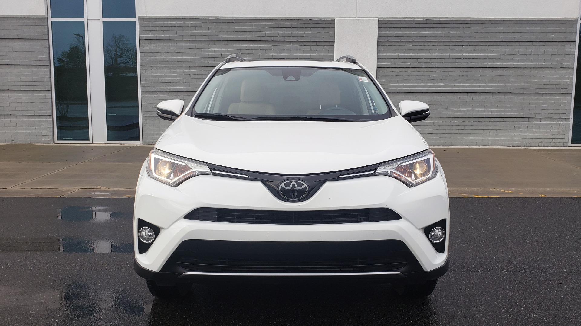 Used 2018 Toyota RAV4 XLE / FWD / 4-CYL / 6-SPD AUTO / BSM / REAR CROSS TRAFFIC ALERT for sale Sold at Formula Imports in Charlotte NC 28227 20