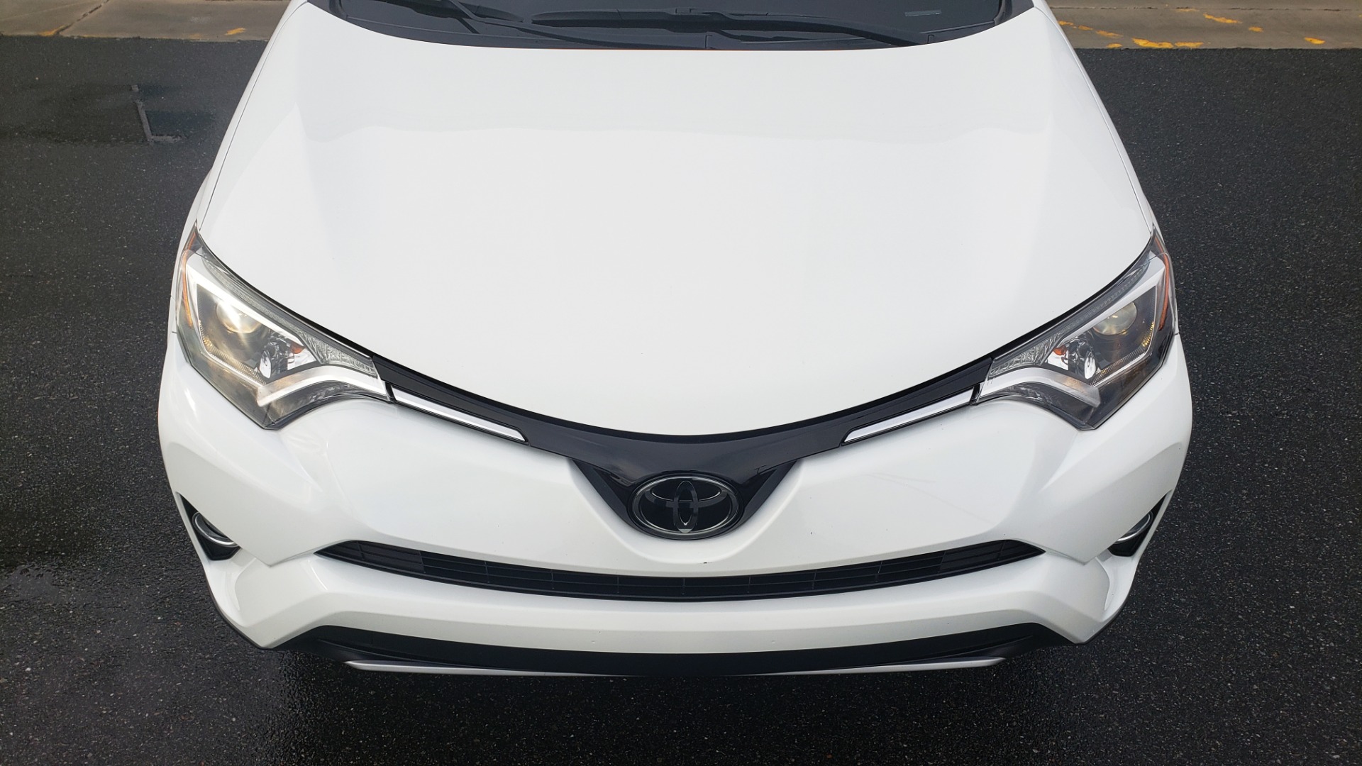 Used 2018 Toyota RAV4 XLE / FWD / 4-CYL / 6-SPD AUTO / BSM / REAR CROSS TRAFFIC ALERT for sale Sold at Formula Imports in Charlotte NC 28227 23