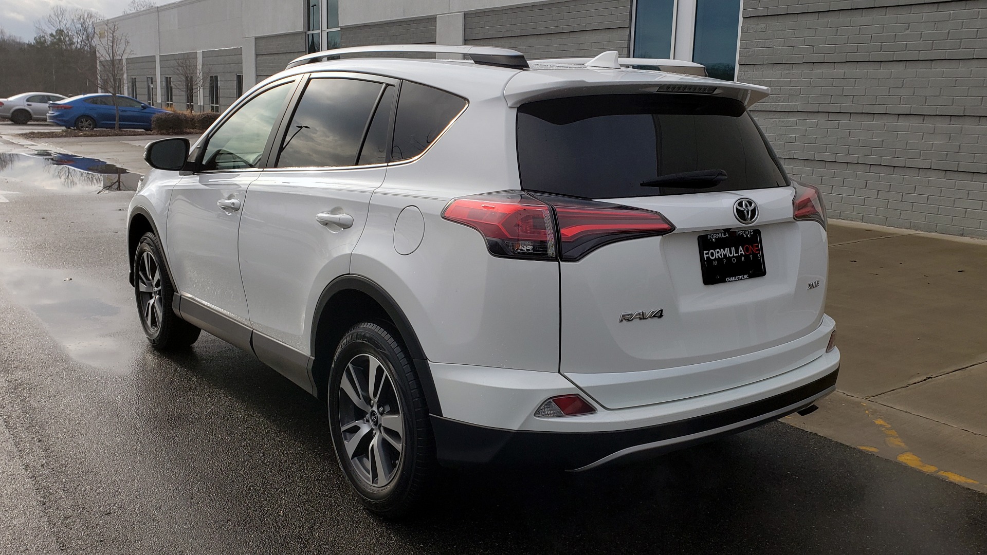 Used 2018 Toyota RAV4 XLE / FWD / 4-CYL / 6-SPD AUTO / BSM / REAR CROSS TRAFFIC ALERT for sale Sold at Formula Imports in Charlotte NC 28227 6