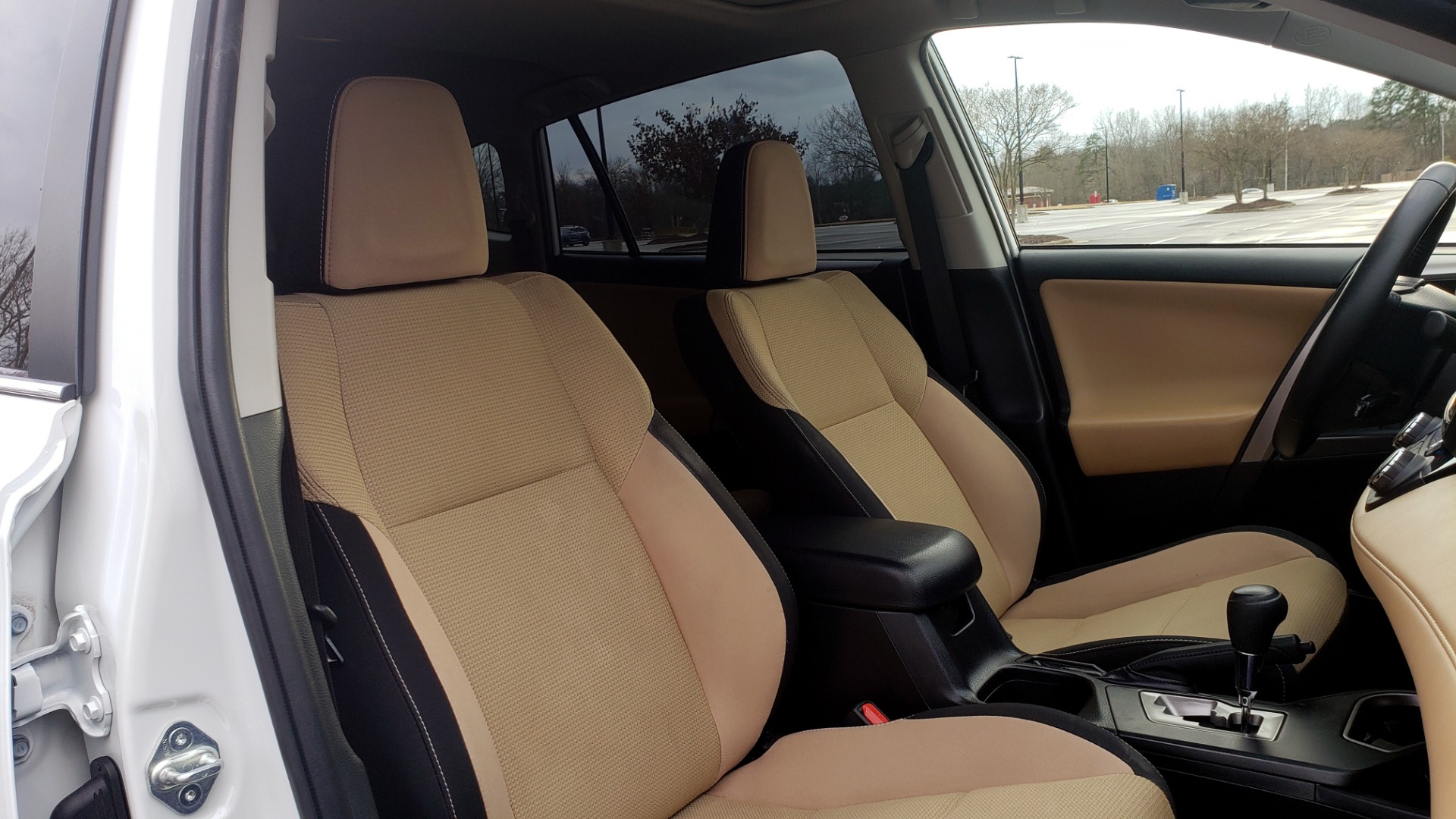 Used 2018 Toyota RAV4 XLE / FWD / 4-CYL / 6-SPD AUTO / BSM / REAR CROSS TRAFFIC ALERT for sale Sold at Formula Imports in Charlotte NC 28227 65