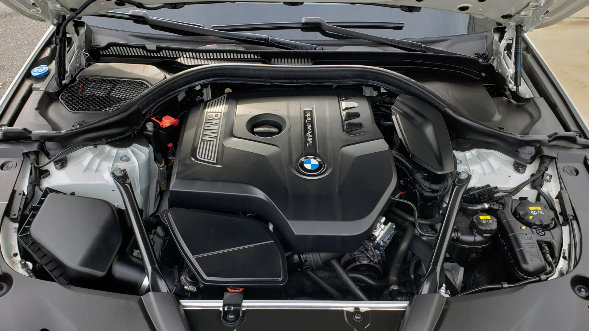 Used 2017 BMW 5 SERIES 530I PREMIUM / DRVR ASST PLUS / NAV / HUD / SUNROOF / REARVIEW for sale Sold at Formula Imports in Charlotte NC 28227 16