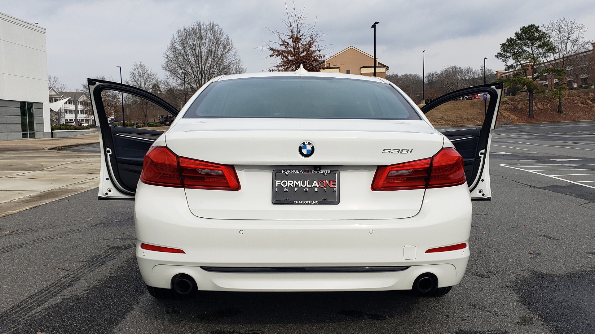 Used 2017 BMW 5 SERIES 530I PREMIUM / DRVR ASST PLUS / NAV / HUD / SUNROOF / REARVIEW for sale Sold at Formula Imports in Charlotte NC 28227 24