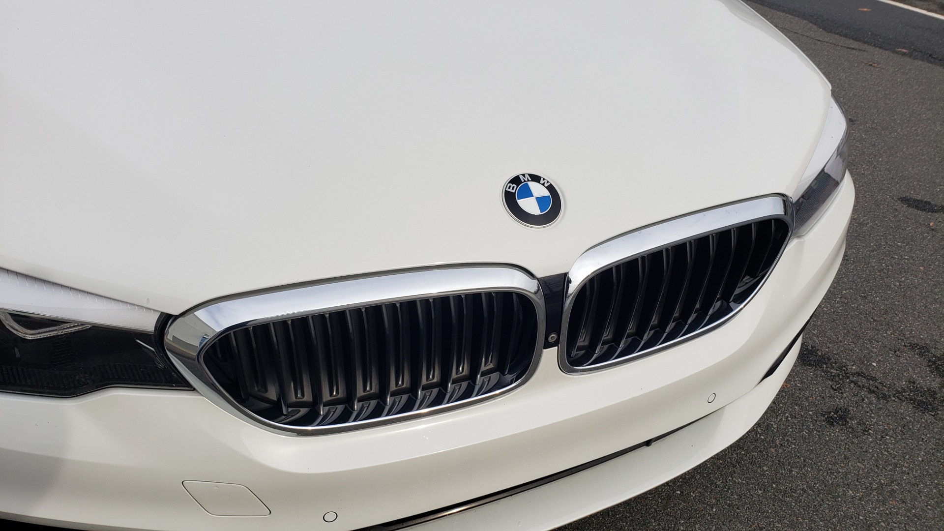 Used 2017 BMW 5 SERIES 530I PREMIUM / DRVR ASST PLUS / NAV / HUD / SUNROOF / REARVIEW for sale Sold at Formula Imports in Charlotte NC 28227 32