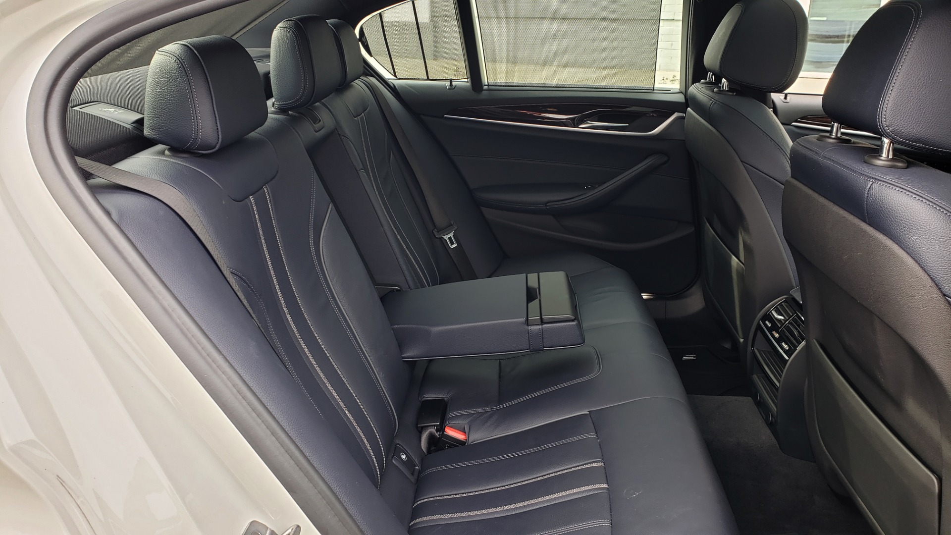 Used 2017 BMW 5 SERIES 530I PREMIUM / DRVR ASST PLUS / NAV / HUD / SUNROOF / REARVIEW for sale Sold at Formula Imports in Charlotte NC 28227 77