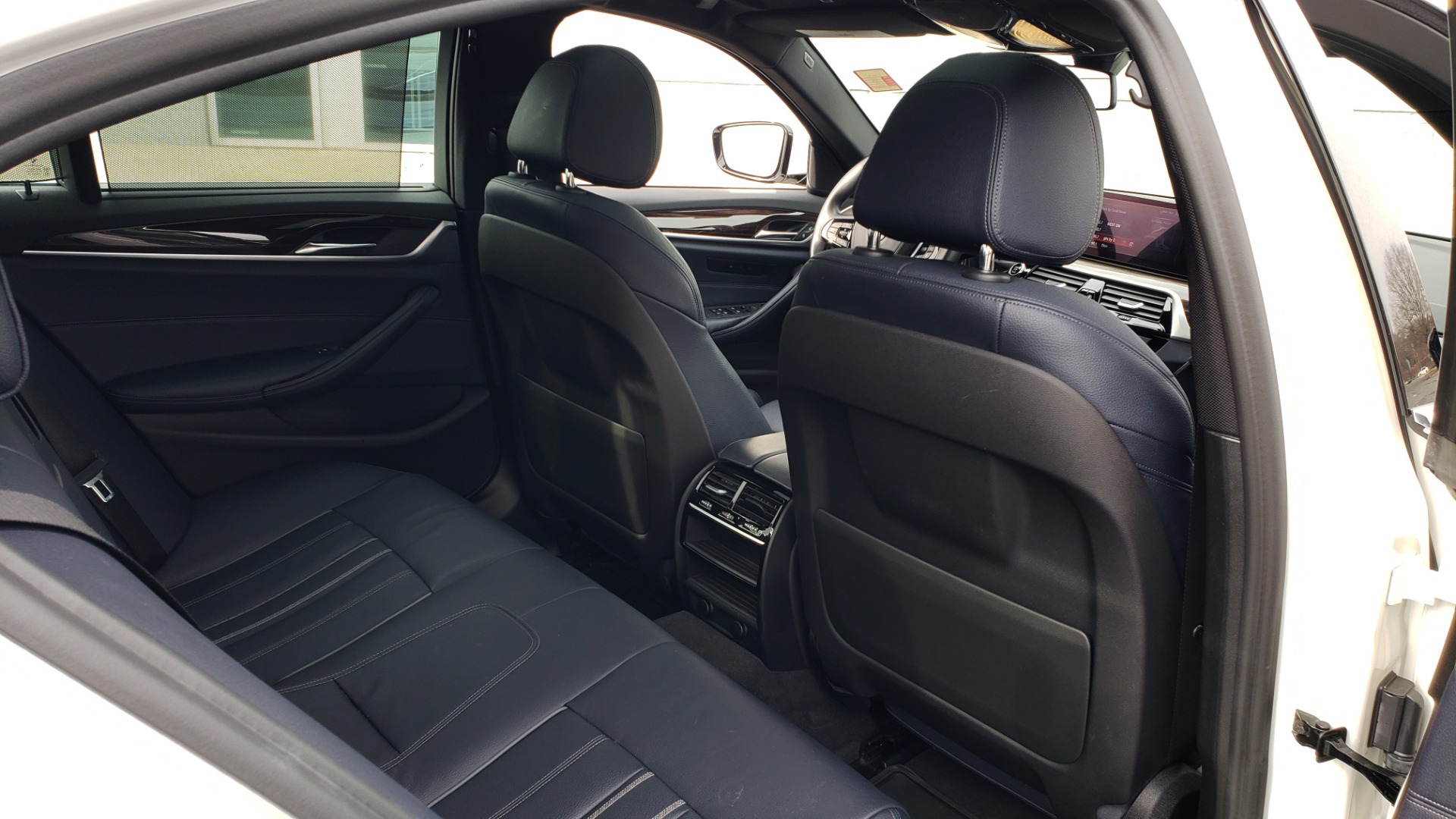 Used 2017 BMW 5 SERIES 530I PREMIUM / DRVR ASST PLUS / NAV / HUD / SUNROOF / REARVIEW for sale Sold at Formula Imports in Charlotte NC 28227 79