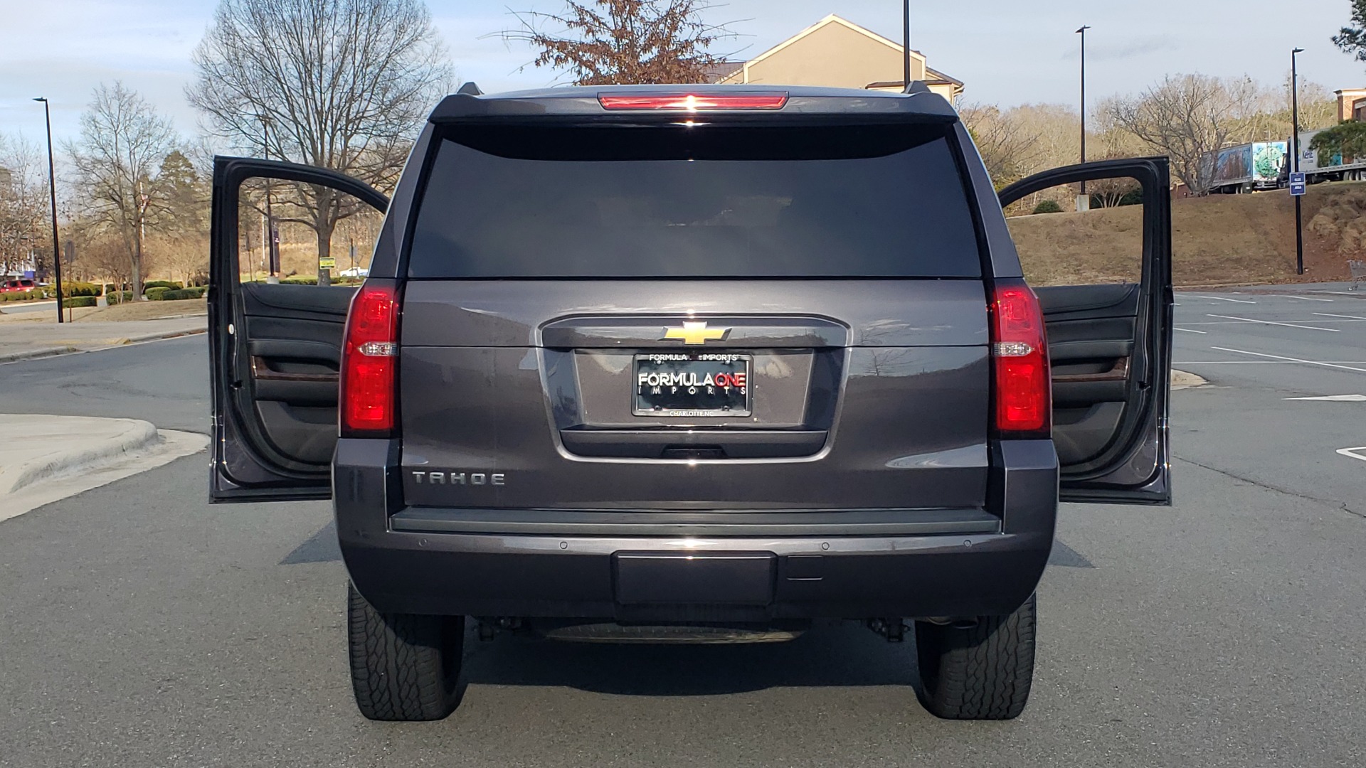 Used 2017 Chevrolet TAHOE 4WD LT / LUXURY PKG / NAV / BOSE / 3-ROW / REARVIEW for sale Sold at Formula Imports in Charlotte NC 28227 23