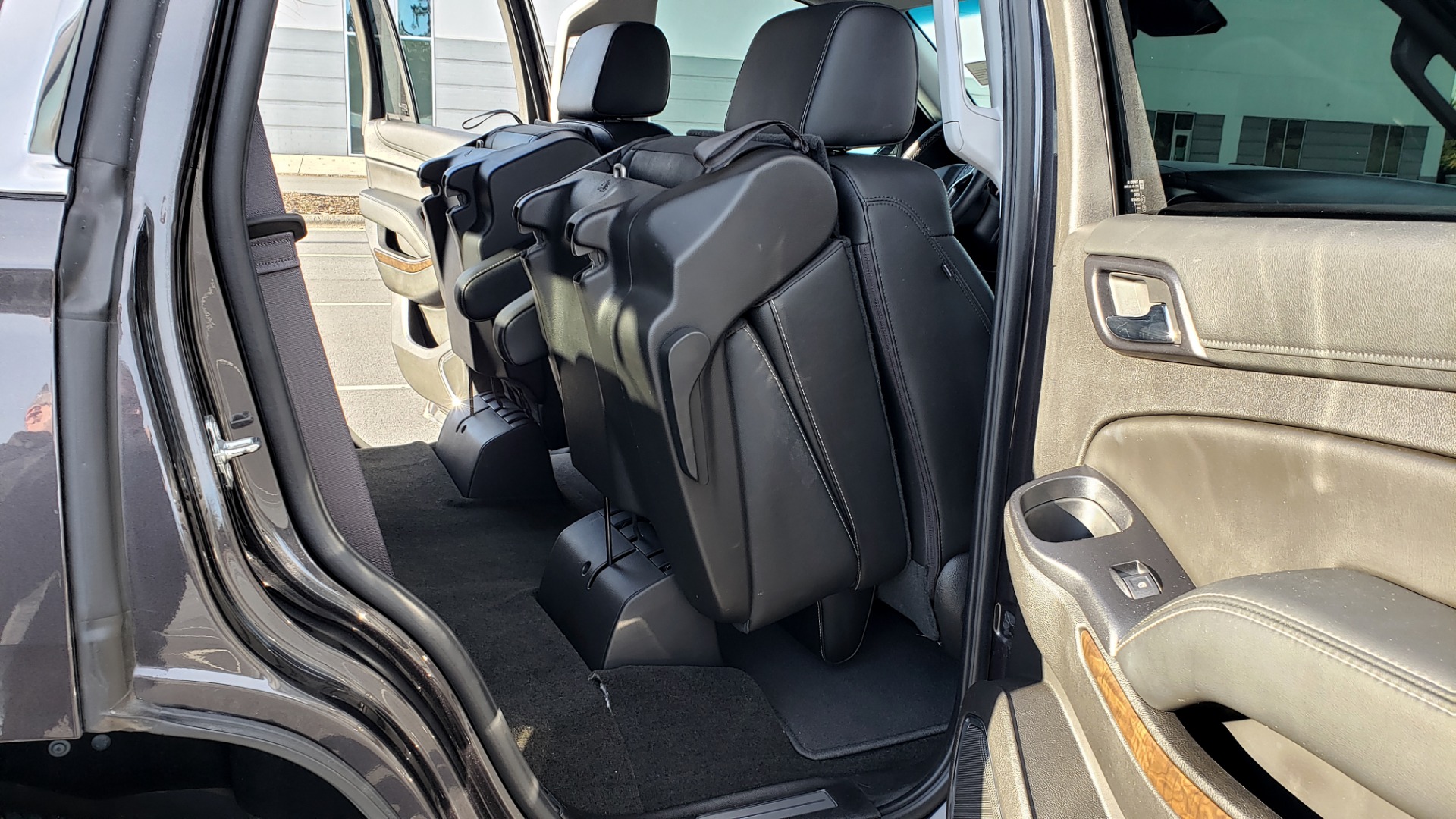 Used 2017 Chevrolet TAHOE 4WD LT / LUXURY PKG / NAV / BOSE / 3-ROW / REARVIEW for sale Sold at Formula Imports in Charlotte NC 28227 70