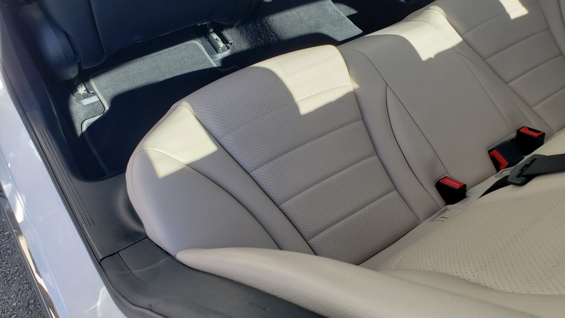 Used 2017 Mercedes-Benz C-CLASS C300 / 2.0L / 7-SPD AUTO / BSA / PANO-ROOF / REARVIEW for sale Sold at Formula Imports in Charlotte NC 28227 53