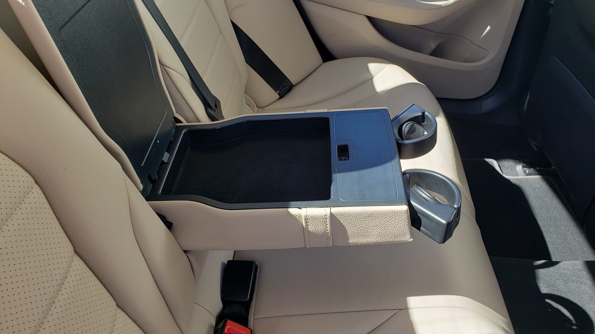 Used 2017 Mercedes-Benz C-CLASS C300 / 2.0L / 7-SPD AUTO / BSA / PANO-ROOF / REARVIEW for sale Sold at Formula Imports in Charlotte NC 28227 67
