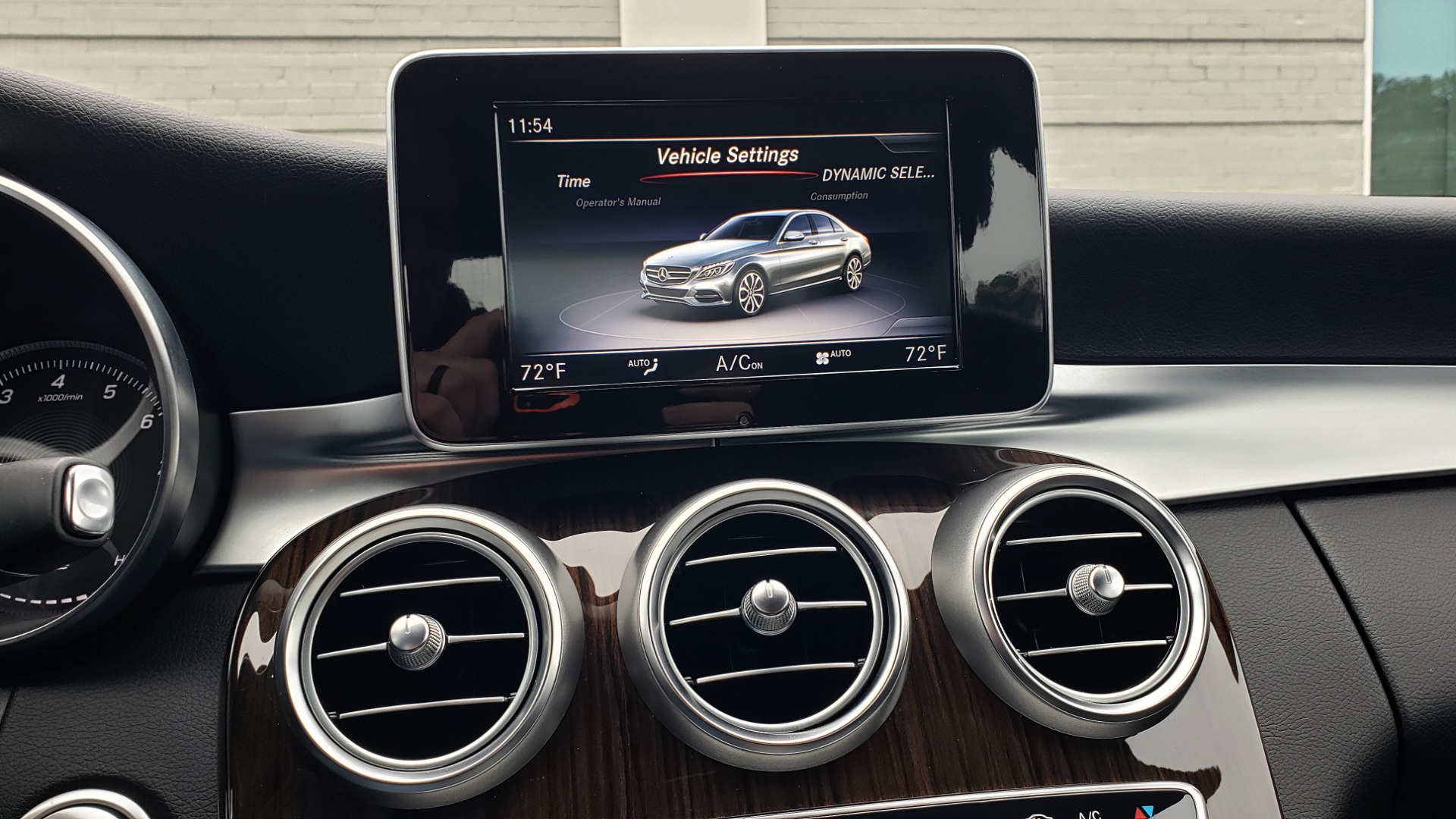 Used 2018 Mercedes-Benz C-CLASS C 300 PREMIUM / 2.0L TURBO / PANO-ROOF / KEYLESS-GO / REARVIEW for sale Sold at Formula Imports in Charlotte NC 28227 41