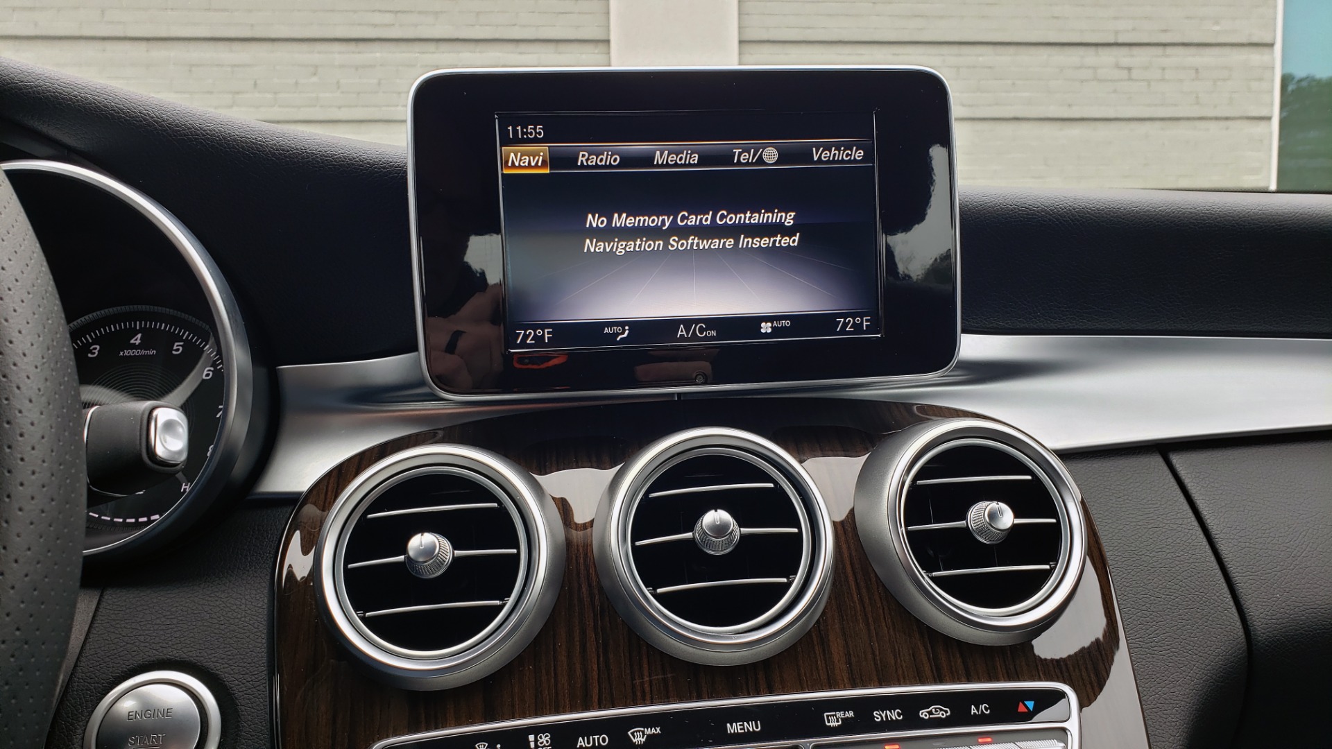 Used 2018 Mercedes-Benz C-CLASS C 300 PREMIUM / 2.0L TURBO / PANO-ROOF / KEYLESS-GO / REARVIEW for sale Sold at Formula Imports in Charlotte NC 28227 42