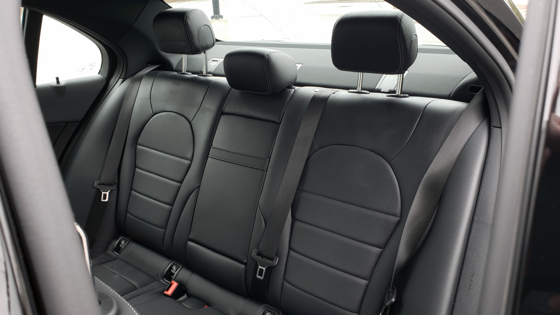 Used 2018 Mercedes-Benz C-CLASS C 300 PREMIUM / 2.0L TURBO / PANO-ROOF / KEYLESS-GO / REARVIEW for sale Sold at Formula Imports in Charlotte NC 28227 59