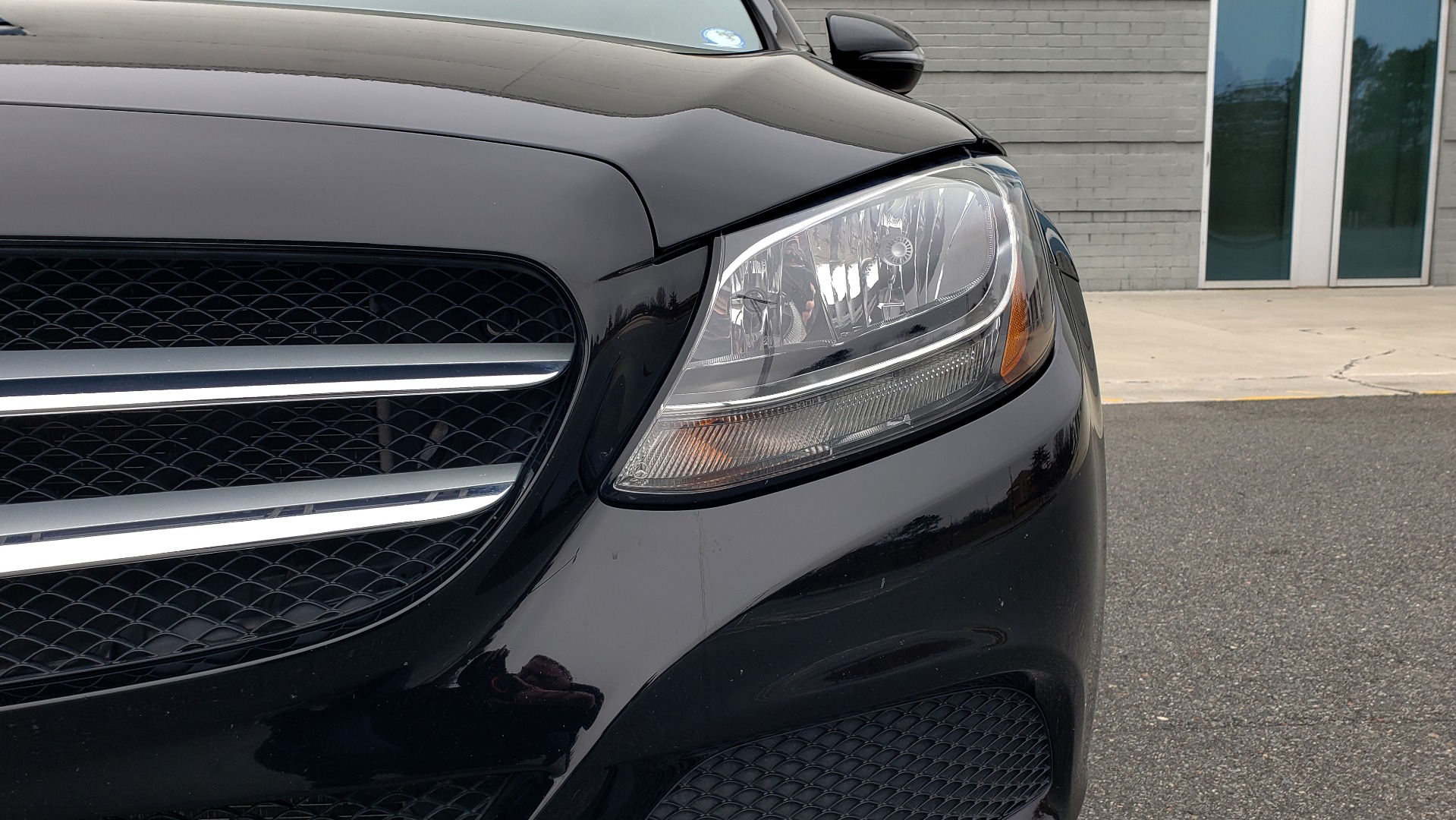 Used 2018 Mercedes-Benz C-CLASS C 300 PREMIUM / 2.0L TURBO / PANO-ROOF / KEYLESS-GO / REARVIEW for sale Sold at Formula Imports in Charlotte NC 28227 78