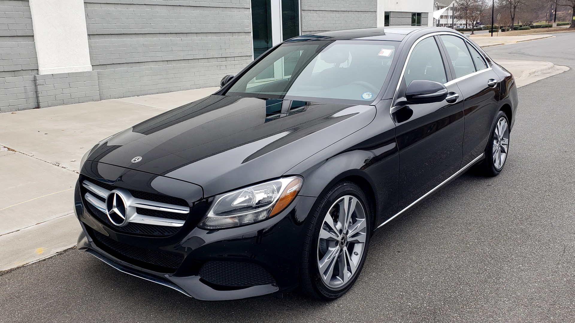 Used 2018 Mercedes-Benz C-CLASS C 300 PREMIUM / 2.0L TURBO / PANO-ROOF / KEYLESS-GO / REARVIEW for sale Sold at Formula Imports in Charlotte NC 28227 1