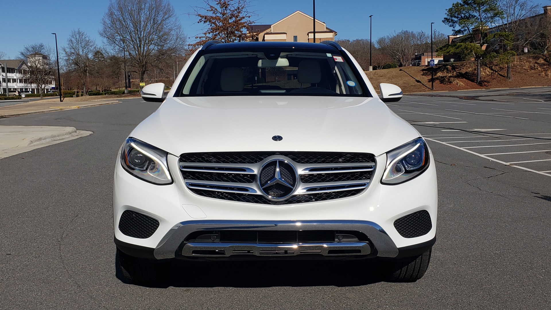 Used 2018 Mercedes-Benz GLC 300 4MATIC / PREM PKG / NAV / SUNROOF / REARVIEW for sale Sold at Formula Imports in Charlotte NC 28227 24