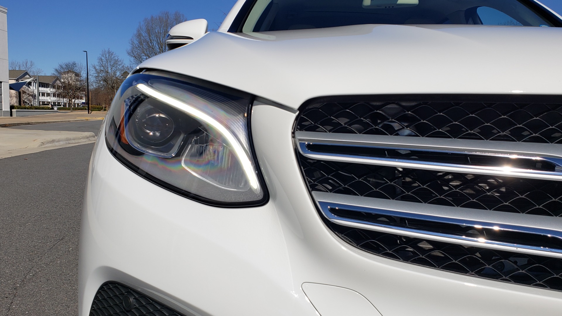 Used 2018 Mercedes-Benz GLC 300 4MATIC / PREM PKG / NAV / SUNROOF / REARVIEW for sale Sold at Formula Imports in Charlotte NC 28227 25