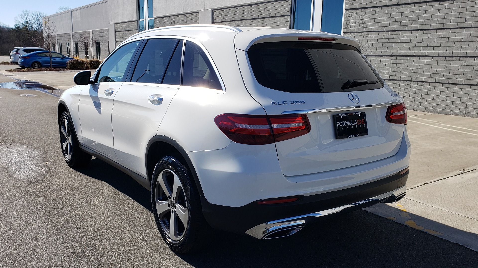 Used 2018 Mercedes-Benz GLC 300 4MATIC / PREM PKG / NAV / SUNROOF / REARVIEW for sale Sold at Formula Imports in Charlotte NC 28227 3