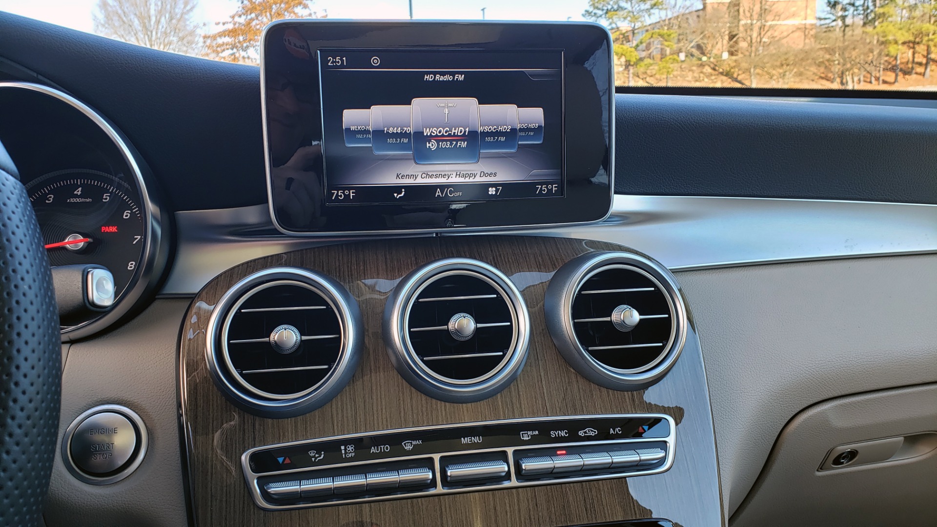 Used 2018 Mercedes-Benz GLC 300 4MATIC / PREM PKG / NAV / SUNROOF / REARVIEW for sale Sold at Formula Imports in Charlotte NC 28227 49