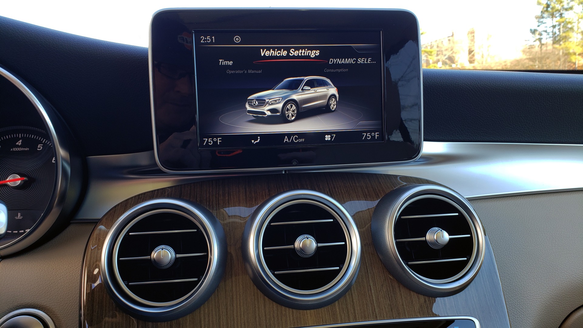 Used 2018 Mercedes-Benz GLC 300 4MATIC / PREM PKG / NAV / SUNROOF / REARVIEW for sale Sold at Formula Imports in Charlotte NC 28227 52