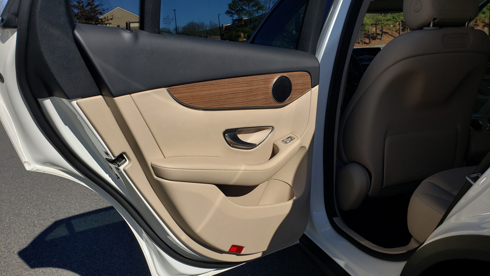 Used 2018 Mercedes-Benz GLC 300 4MATIC / PREM PKG / NAV / SUNROOF / REARVIEW for sale Sold at Formula Imports in Charlotte NC 28227 63