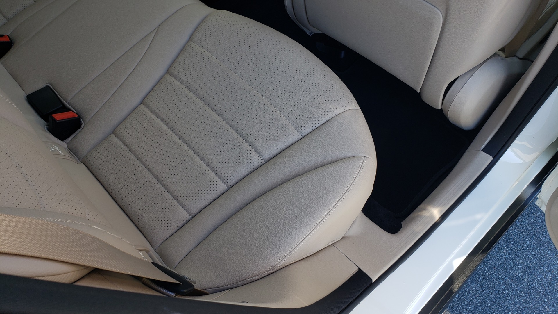 Used 2018 Mercedes-Benz GLC 300 4MATIC / PREM PKG / NAV / SUNROOF / REARVIEW for sale Sold at Formula Imports in Charlotte NC 28227 75